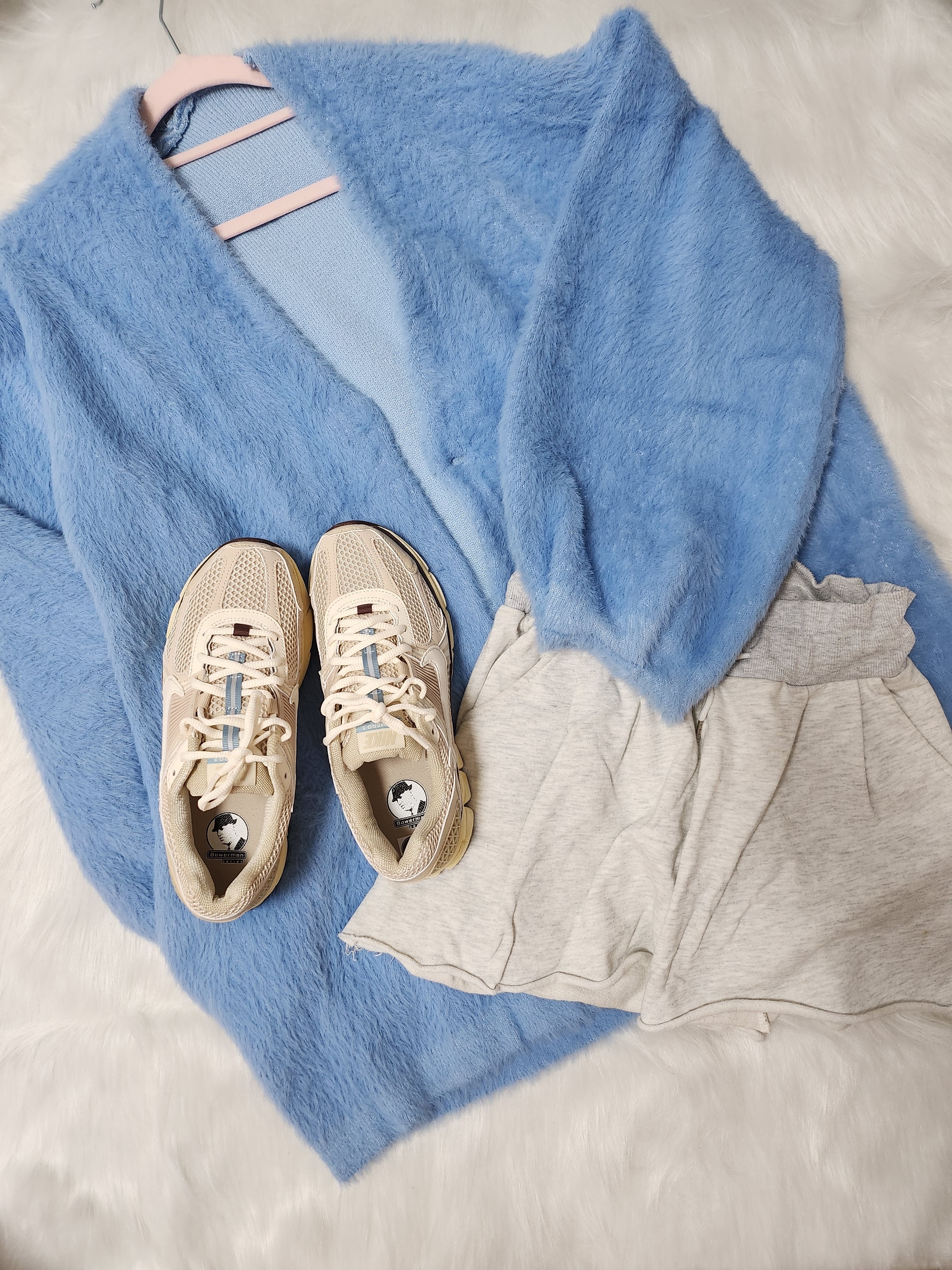 (W) Nike Zoom Vomero 5 Oatmeal 착용 스타일 - 3