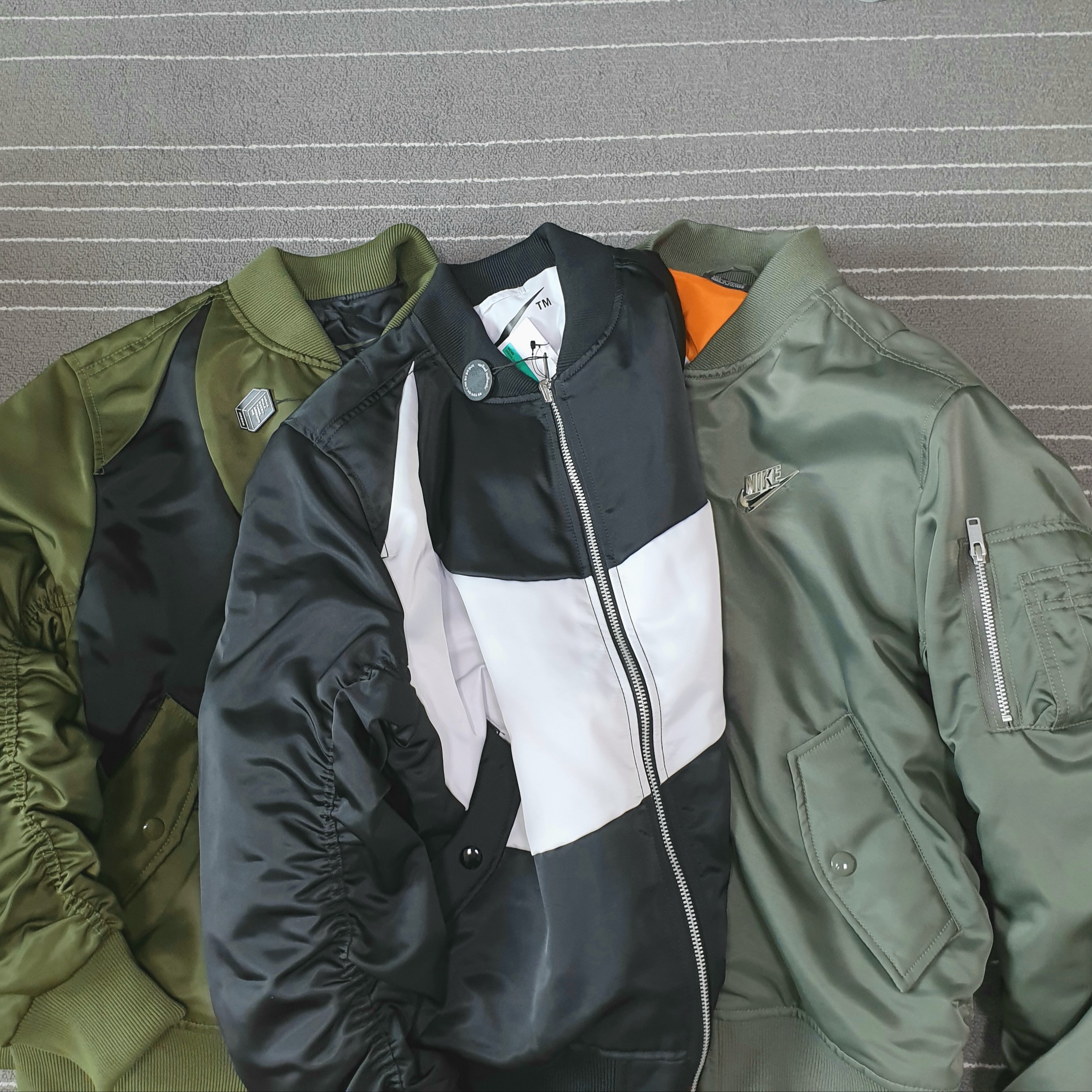 Nike NSW Swoosh Therma-Fit Bomber Rough Green - Asia, Nike NSW Swoosh Therma-Fit Bomber Black - Asia 착용 스타일
