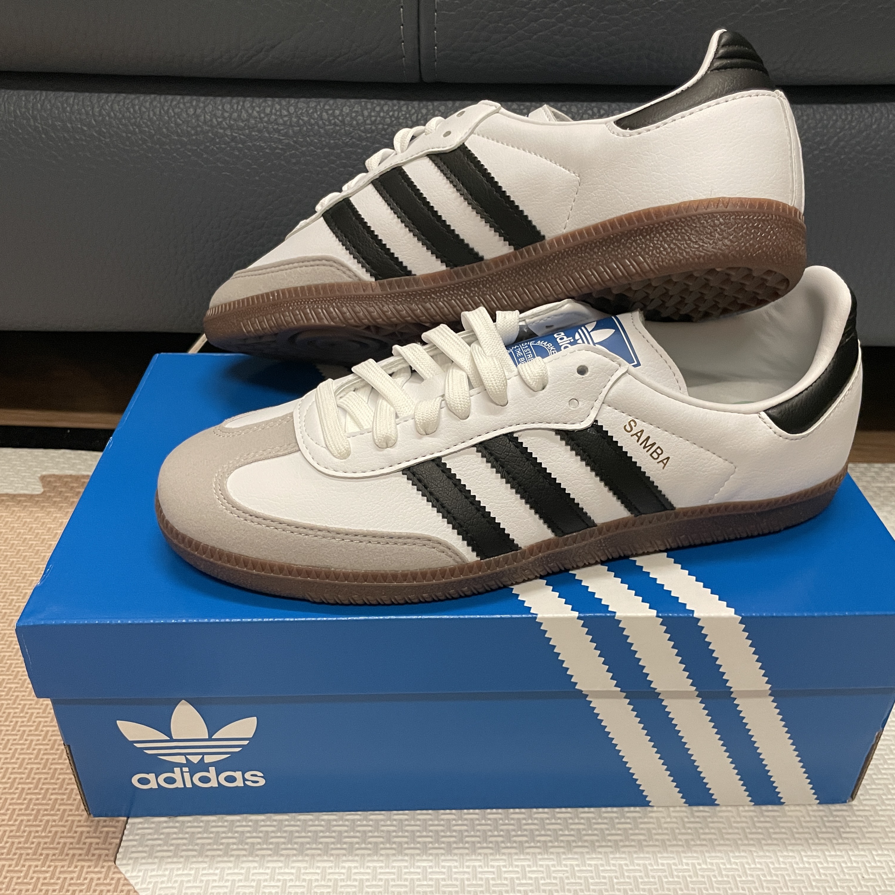 Adidas Samba Vegan White Black 착용 스타일 - 2