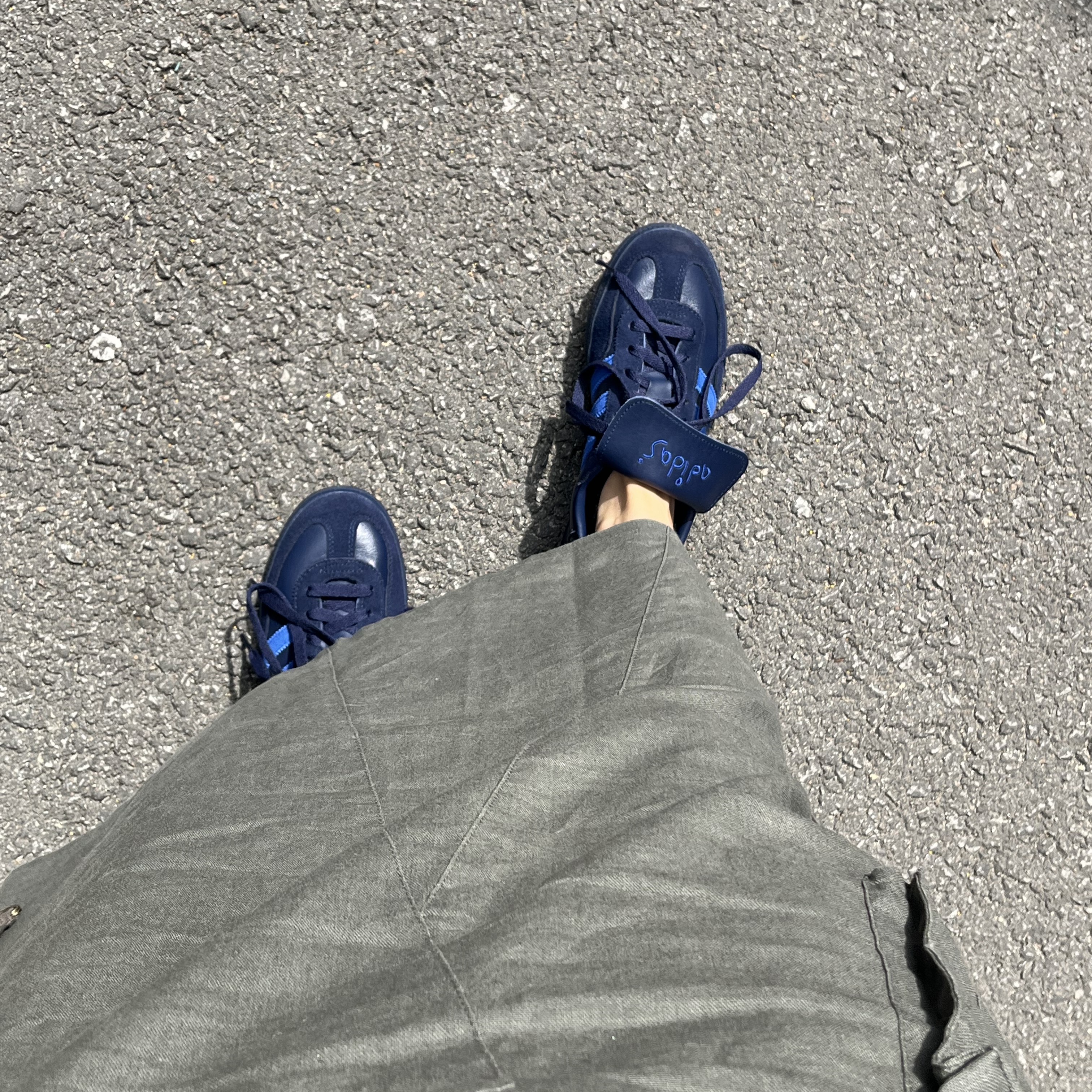 Adidas Spezial Handball Night Indigo Power Blue 착용 스타일