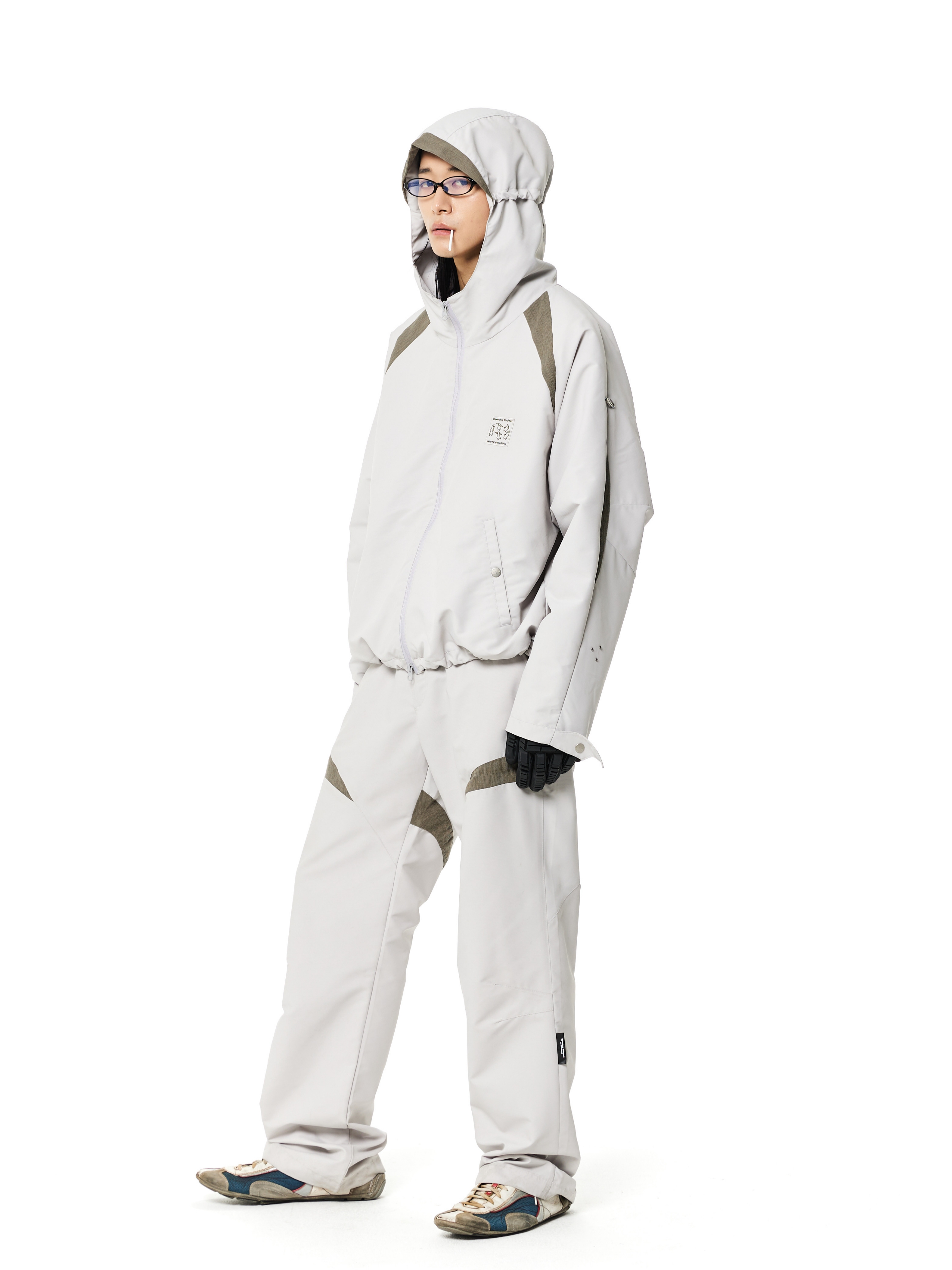 Opening Project Ripstop Hooded Jumper Light Grey, Opening Project Ripstop Split Pants Light Grey 착용 스타일