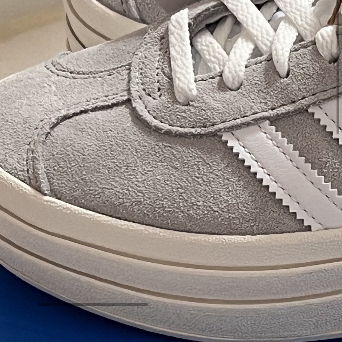 (W) Adidas Gazelle Bold Grey Cloud White 착용 스타일