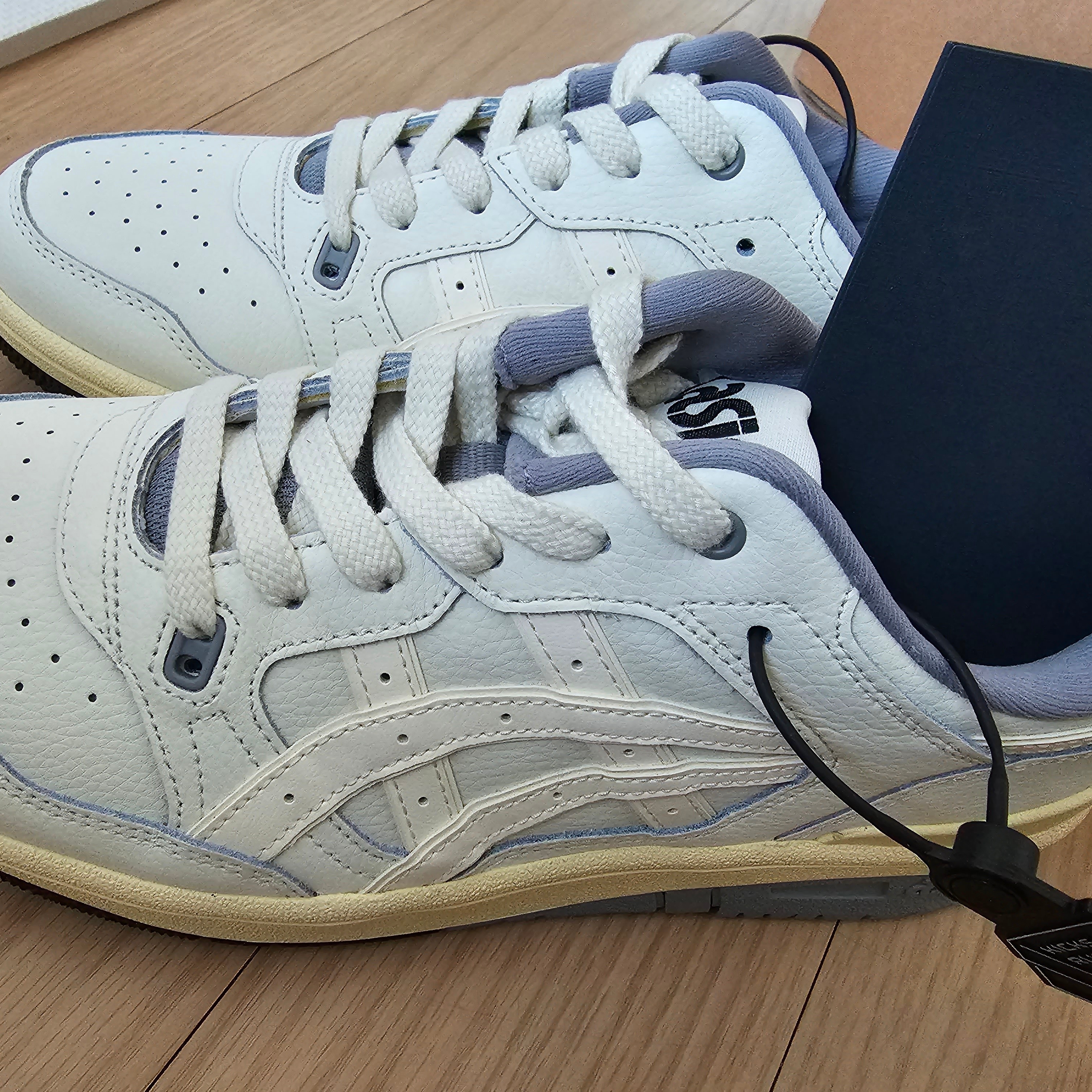 Asics x Ballaholic EX89 Cream 착용 스타일 - 1