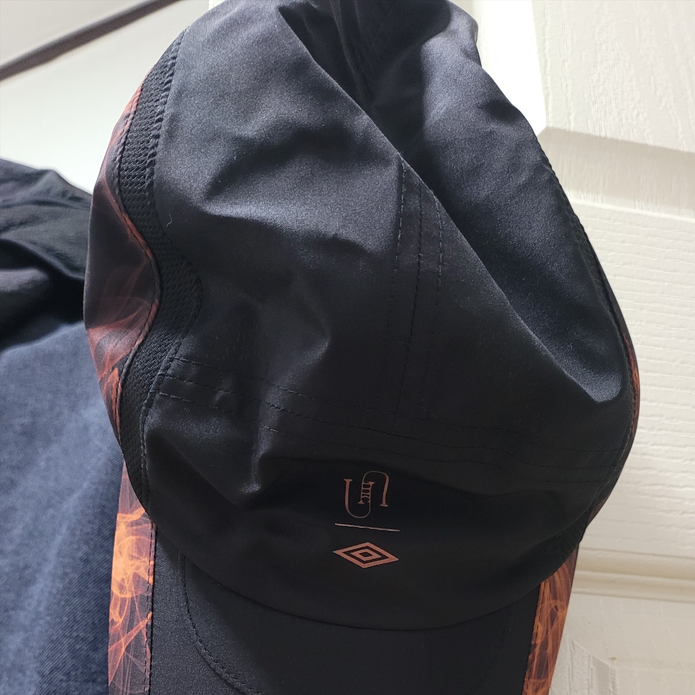 Undermycar x Umbro Curved Cap Black 착용 스타일