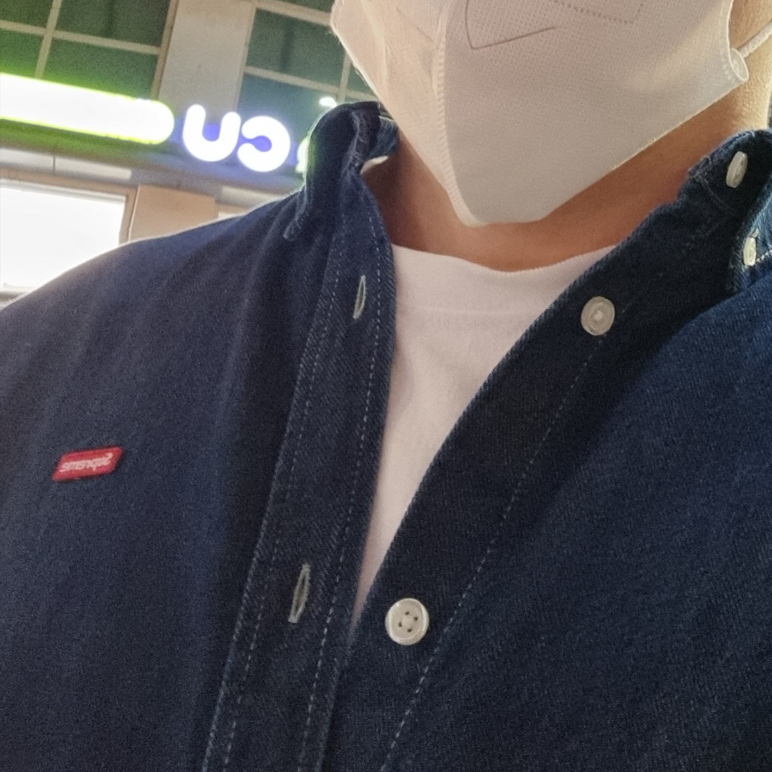 Stussy Built Tough T-Shirt White, Supreme Small Box Shirt Denim - 22FW 착용 스타일