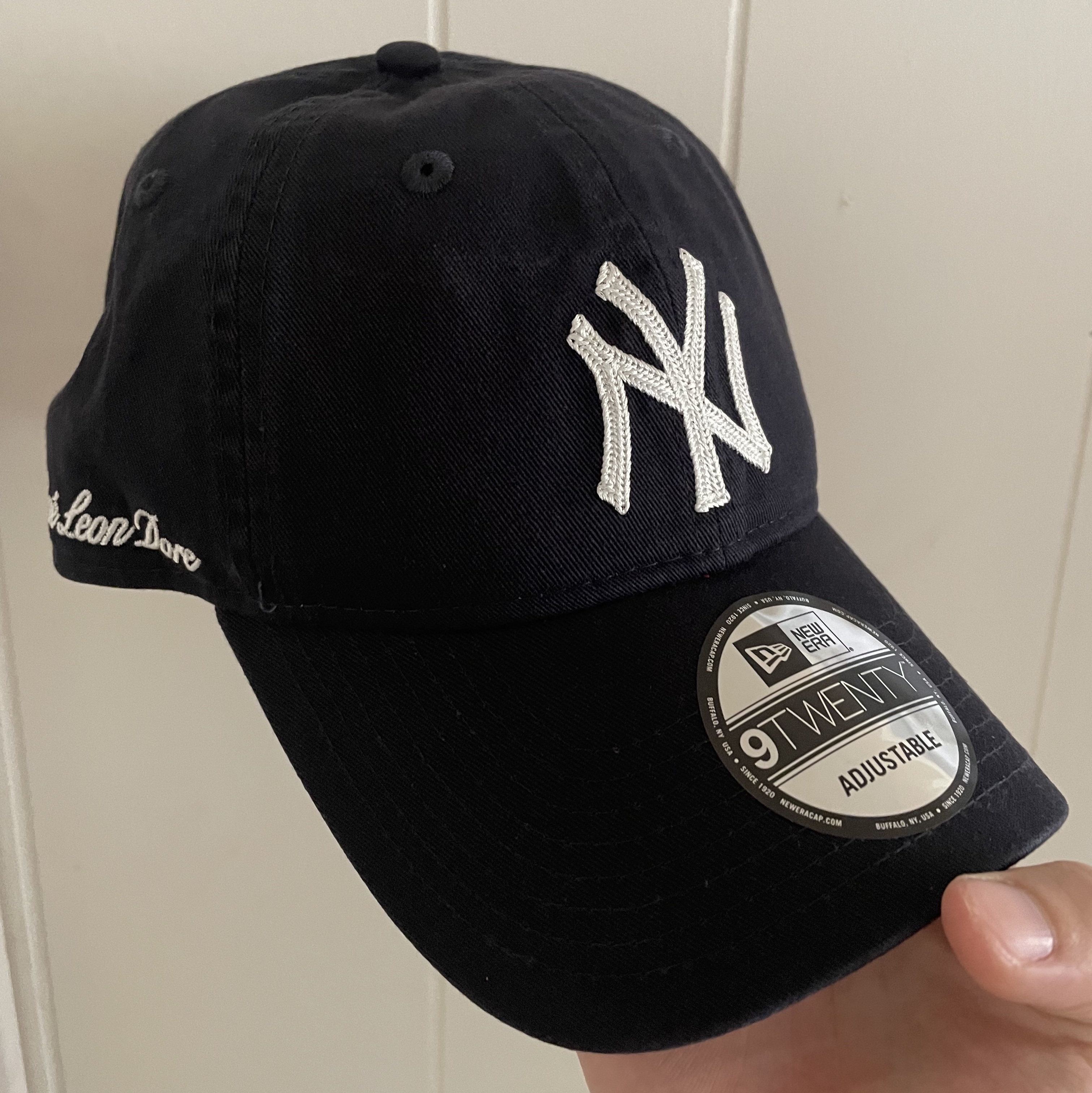 Aime Leon Dore x New Era Yankees Ballpark Hat Navy 착용 스타일 - 1