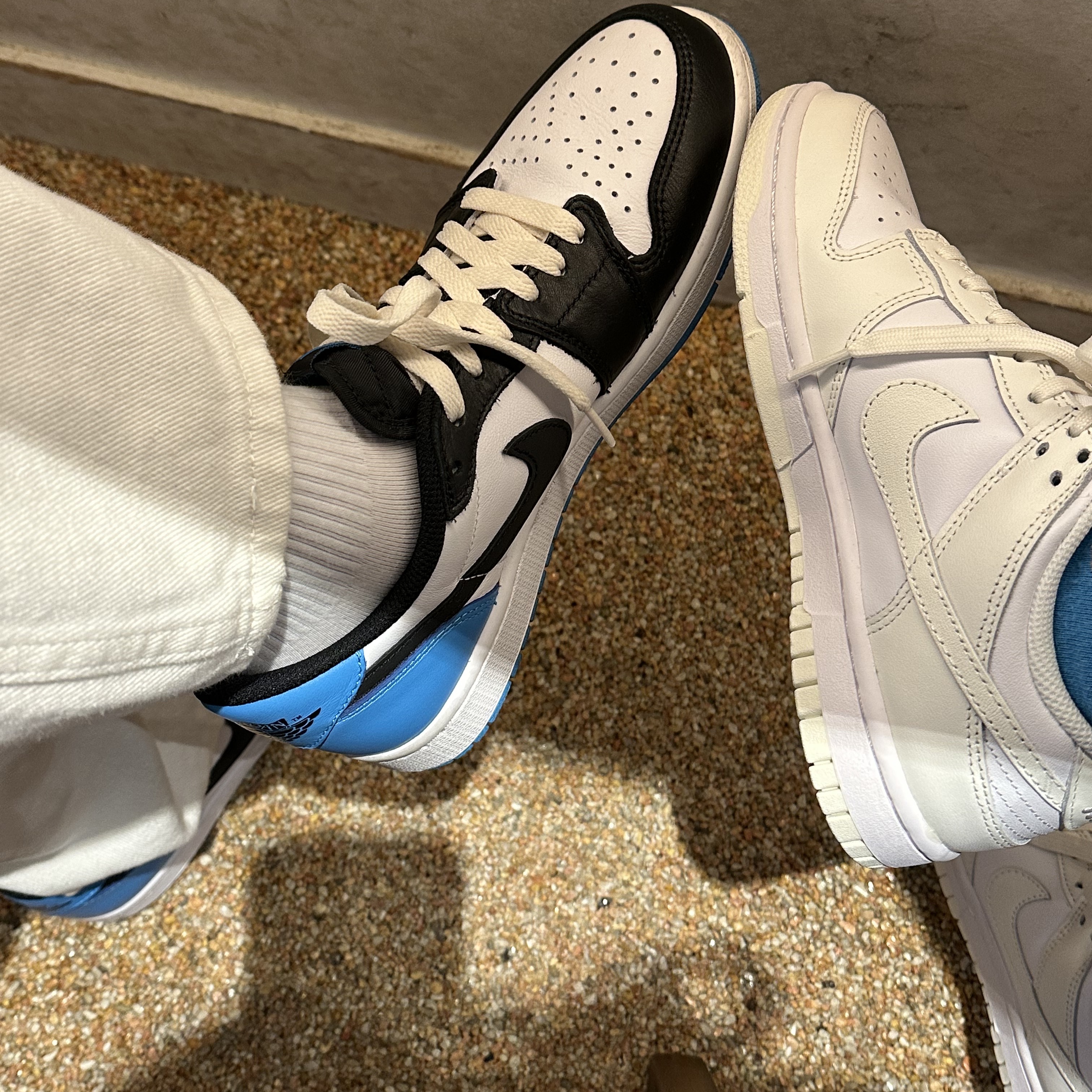 (W) Nike Dunk Low White and Sail, Jordan 1 Retro Low OG Black and Dark Powder Blue 착용 스타일 - 3