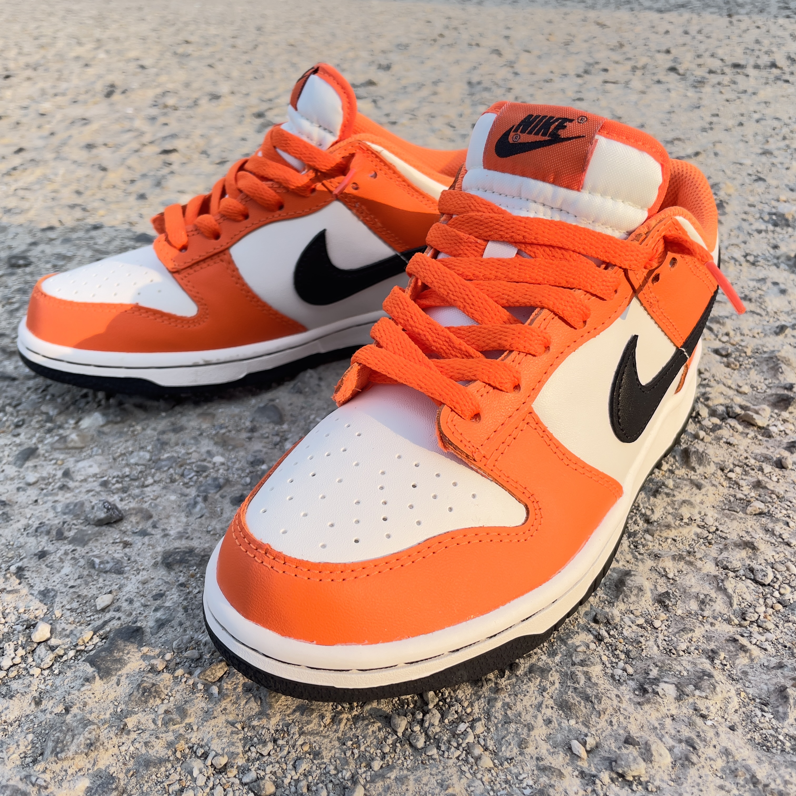 (GS) Nike Dunk Low Safety Orange 착용 스타일