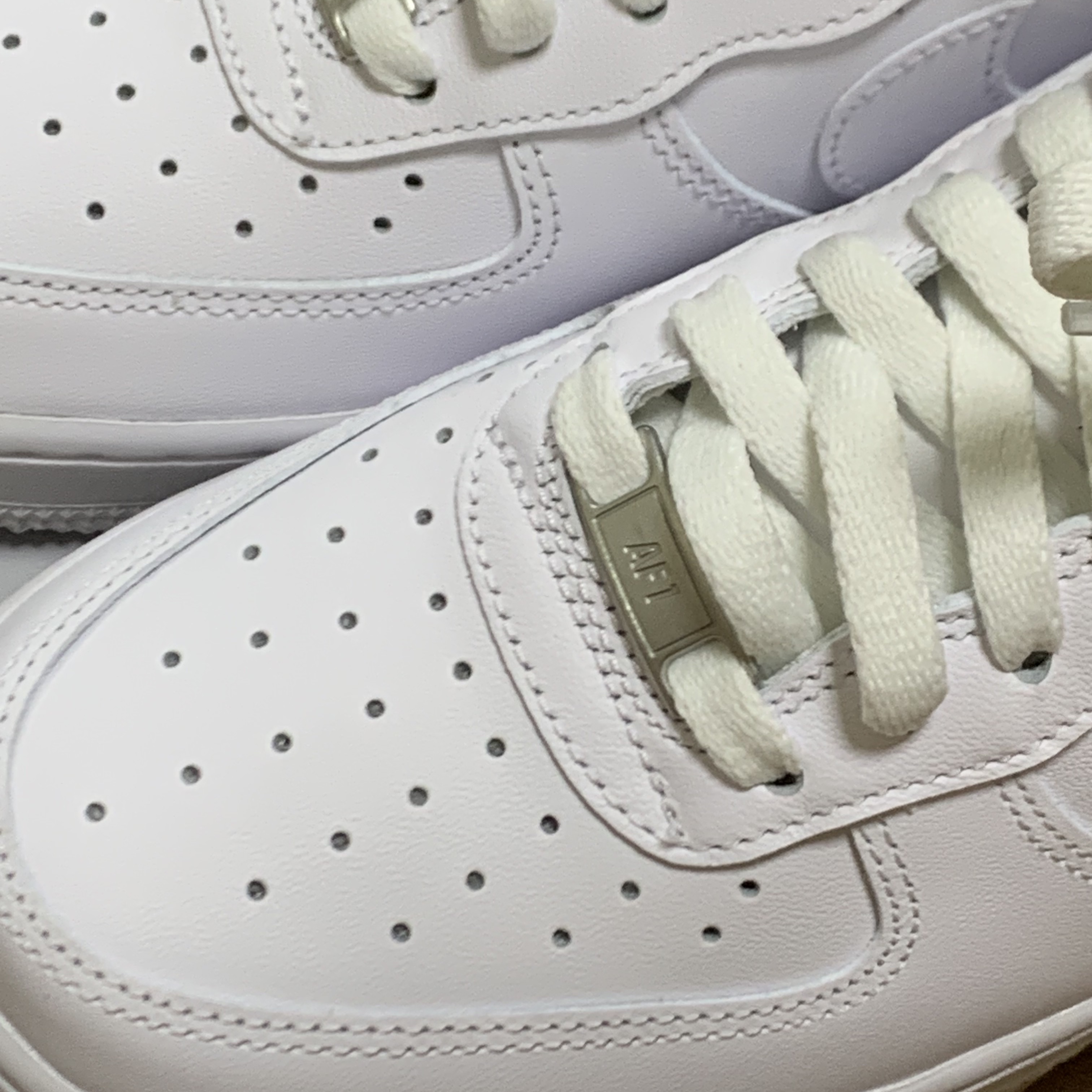 (W) Nike Air Force 1 '07 Low White 착용 스타일 - 2