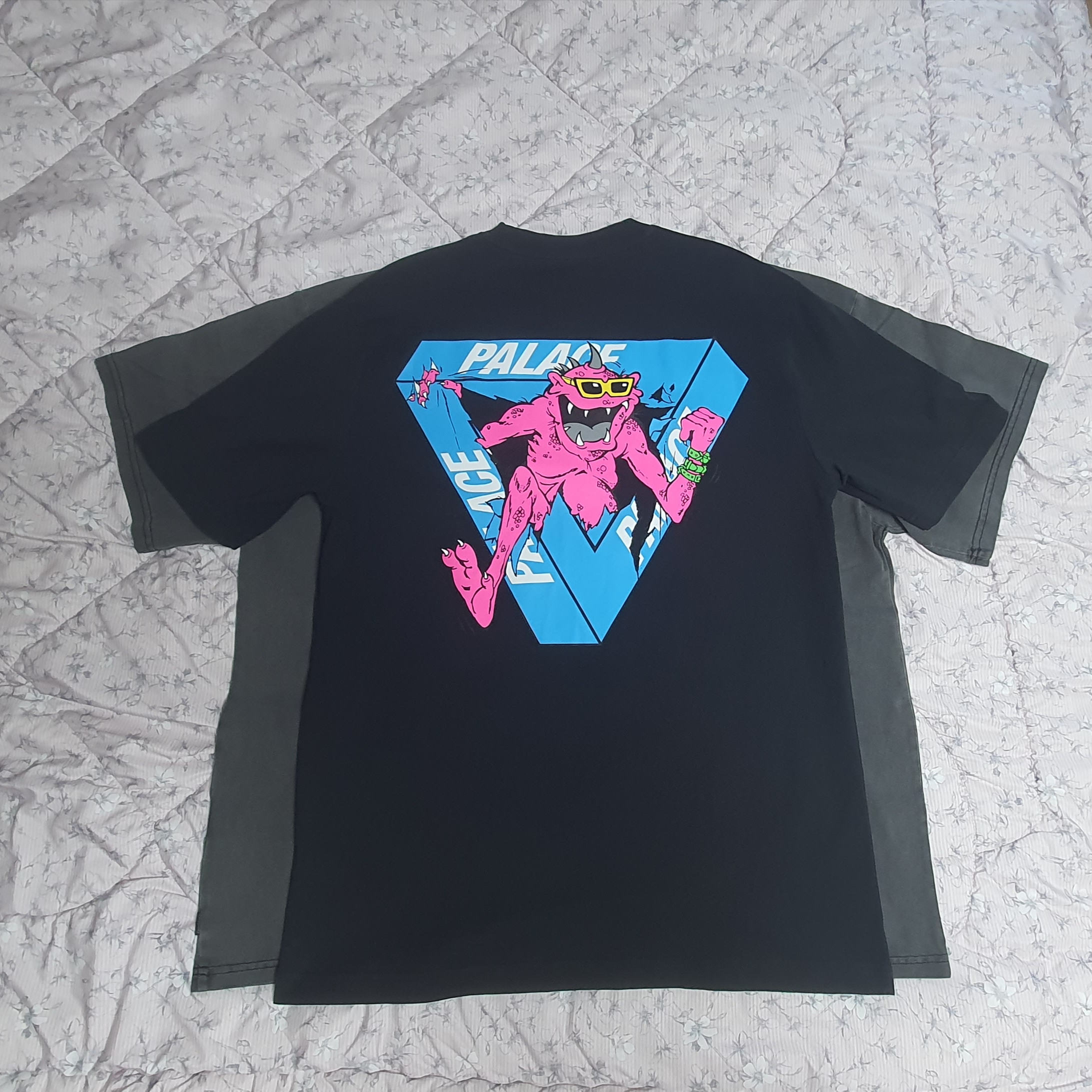 Converse x Patta Four Leaf Clover Short Sleeve T-Shirt Black, Palace M-Zone Mutant Ripper T-Shirt Black - 21SS 착용 스타일 - 2