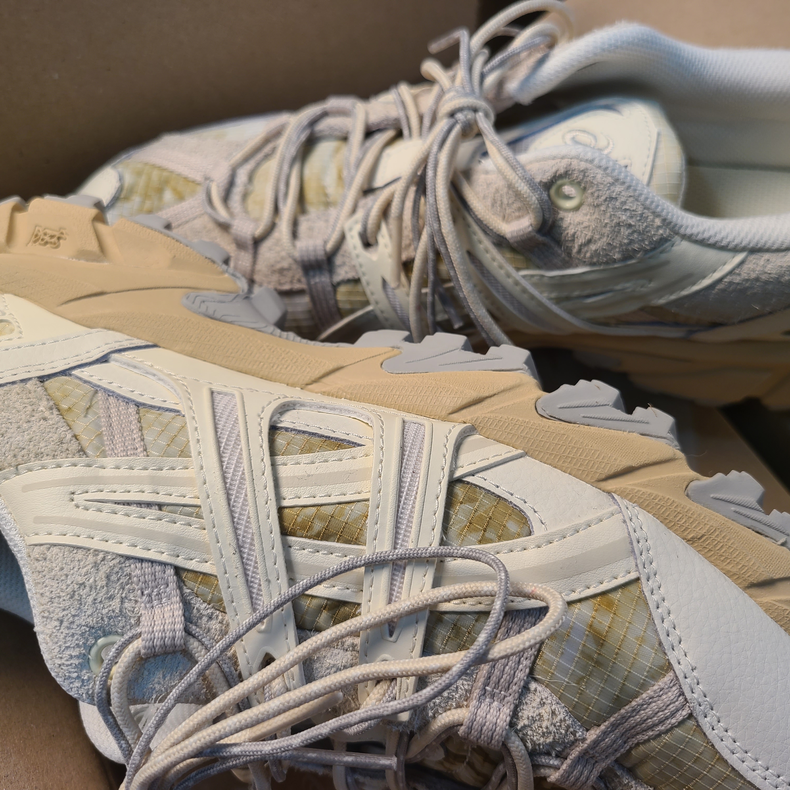 Asics Gel-Sonoma 15-50 Cream Oatmeal 착용 스타일 - 2