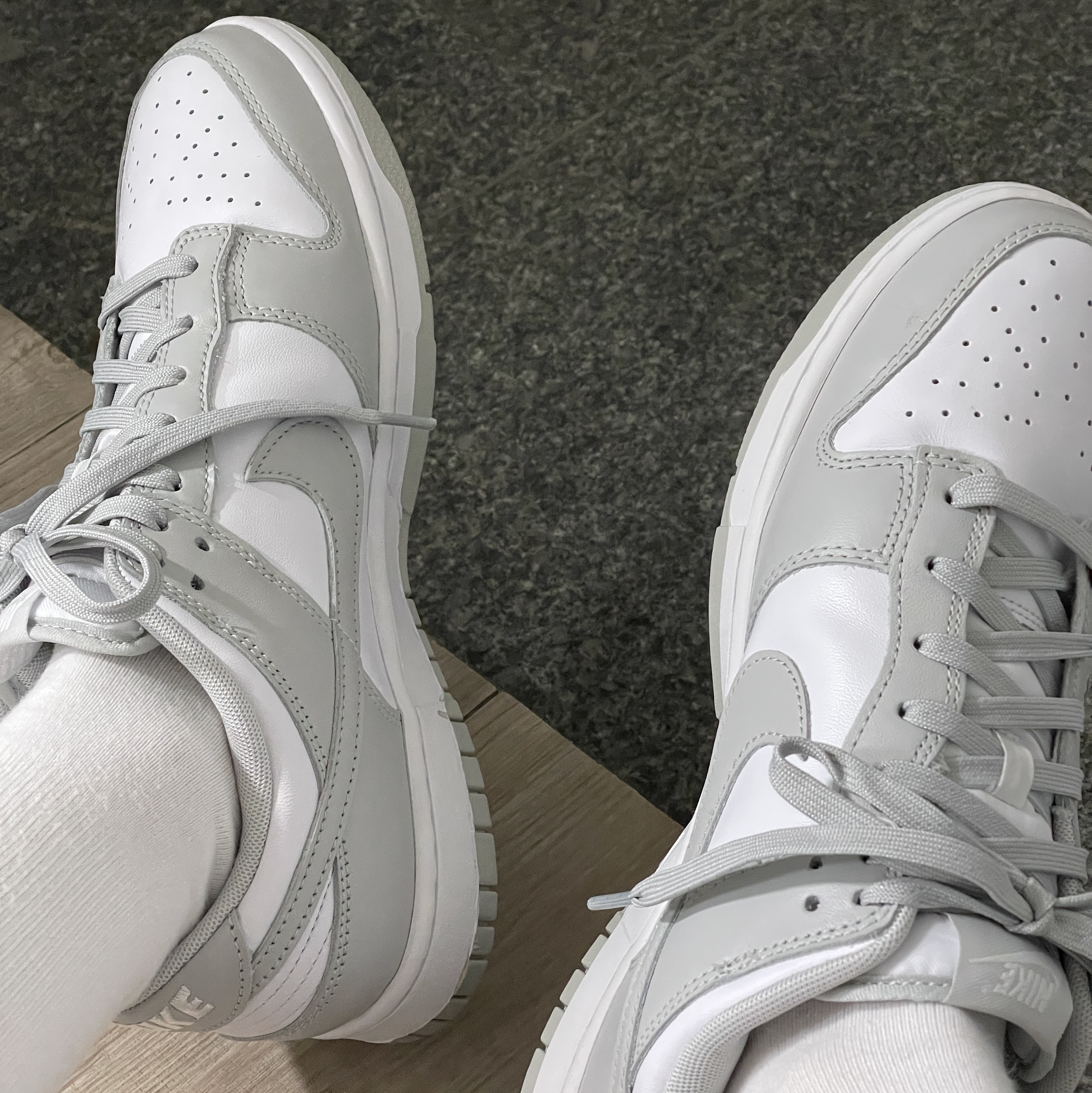 Nike Dunk Low Retro Grey Fog 착용 스타일