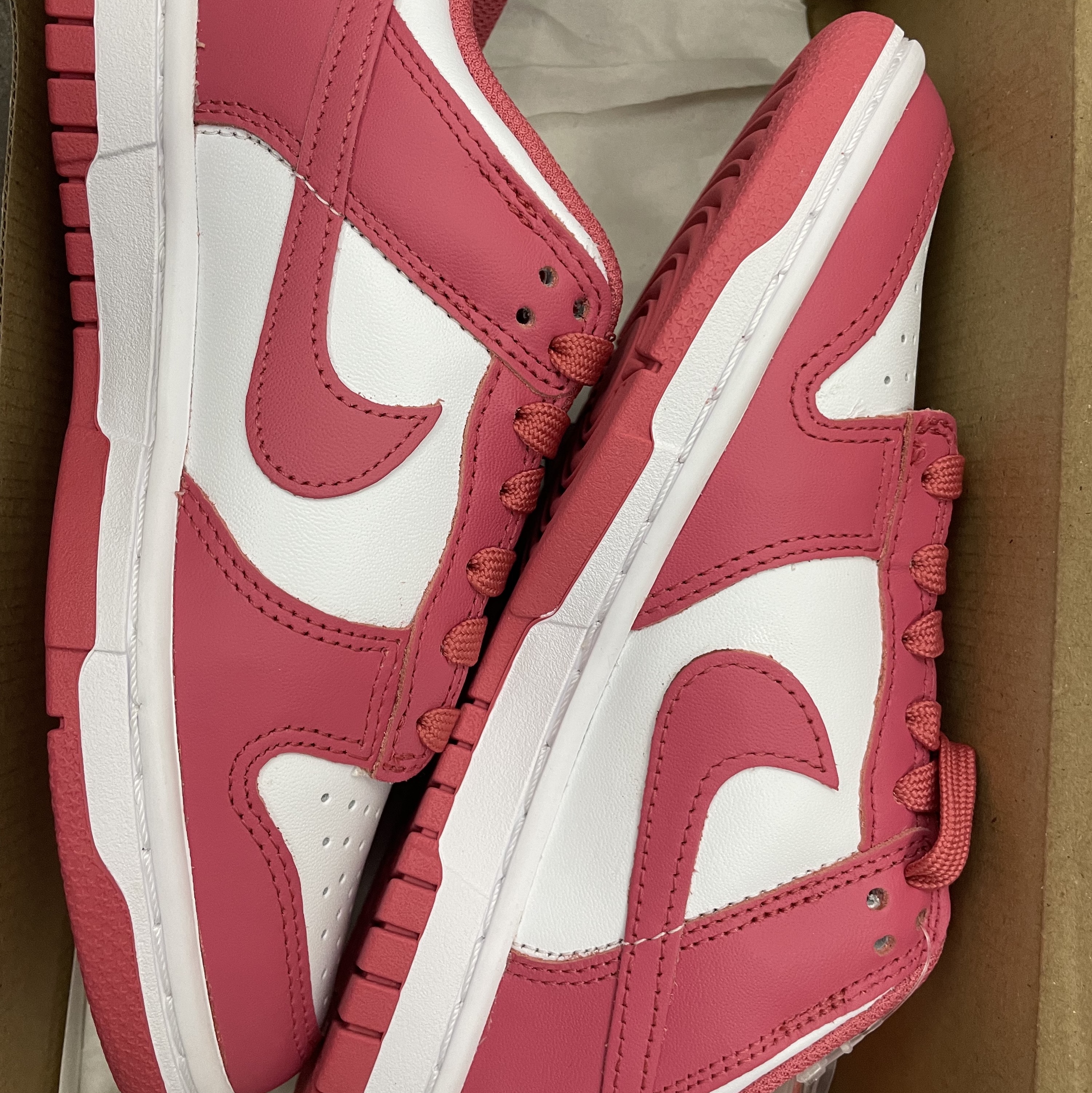 (W) Nike Dunk Low Archeo Pink 착용 스타일