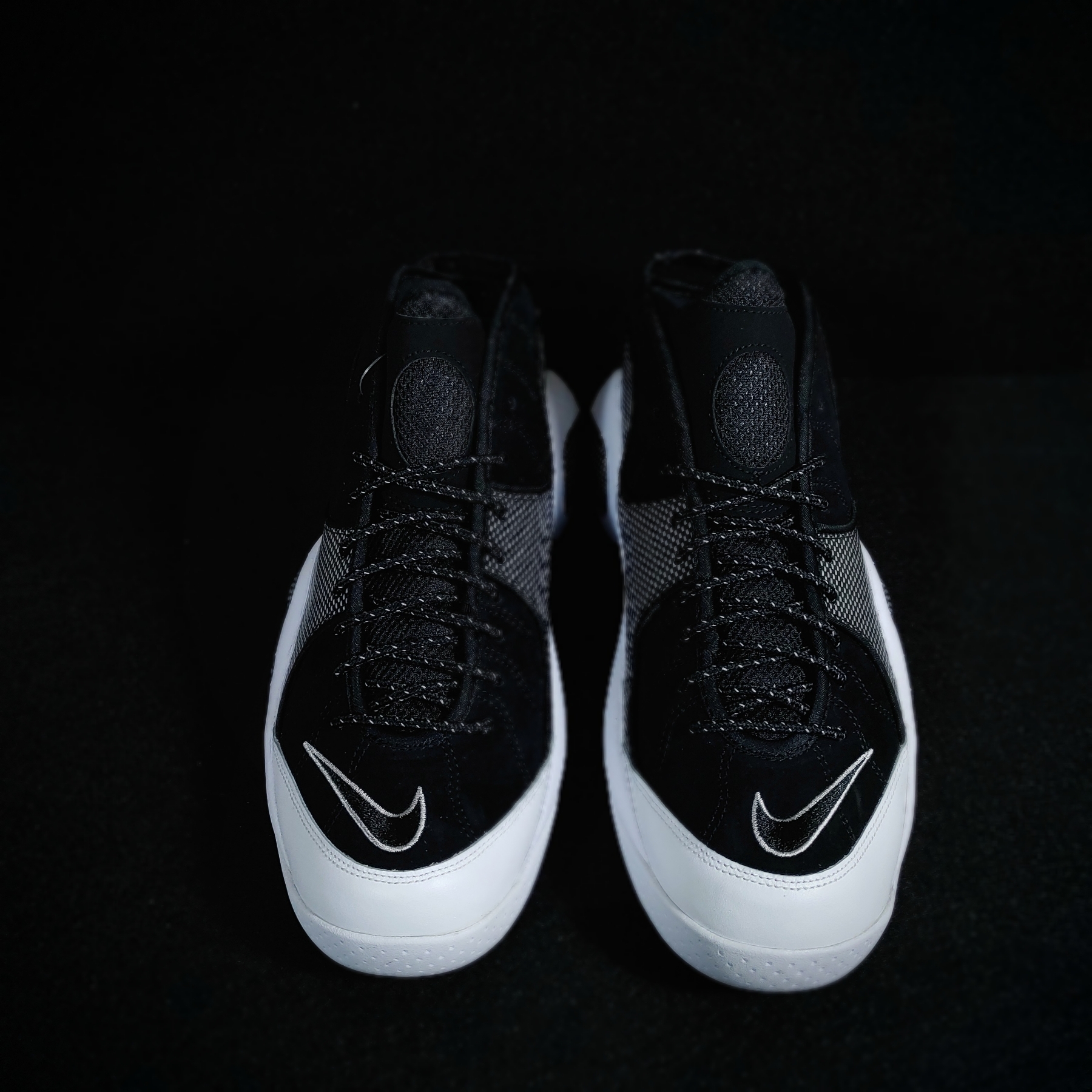 Nike Air Zoom Flight 95 Black Metallic 2022 착용 스타일 - 1