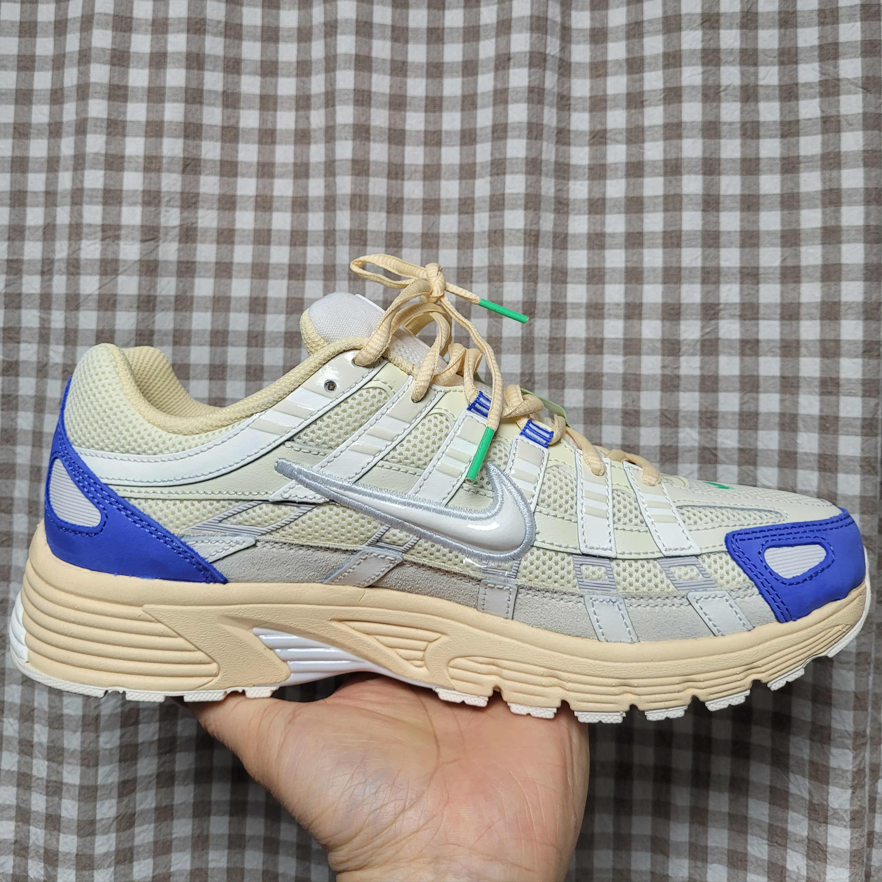 Nike P-6000 Coconut Milk Medium Blue 착용 스타일 - 3