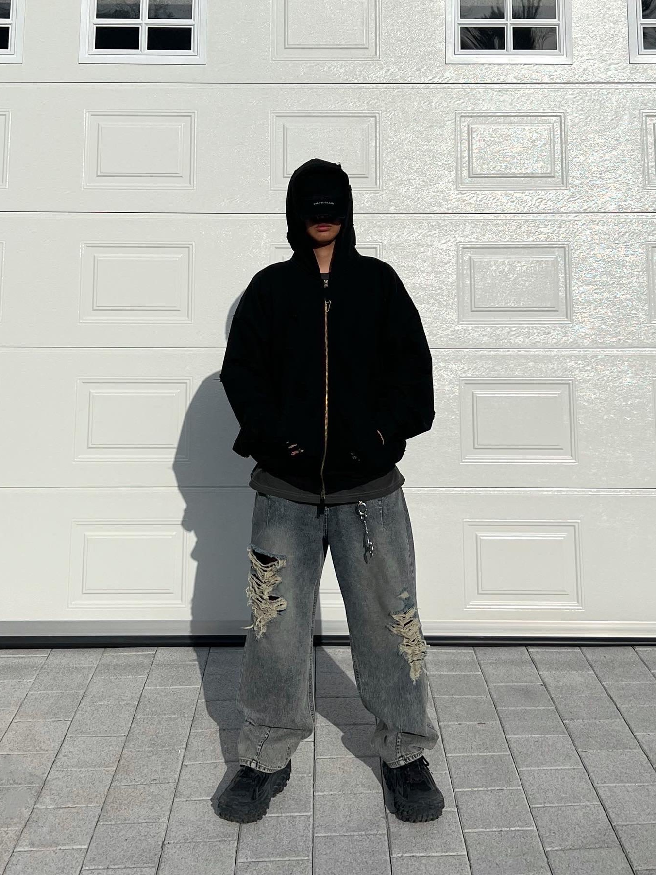 Balenciaga Defender Sneakers Black, Undermycar Otter Oversized Damage-Washed Hood Zip-Up Sepia - 22FW 착용 스타일 - 1