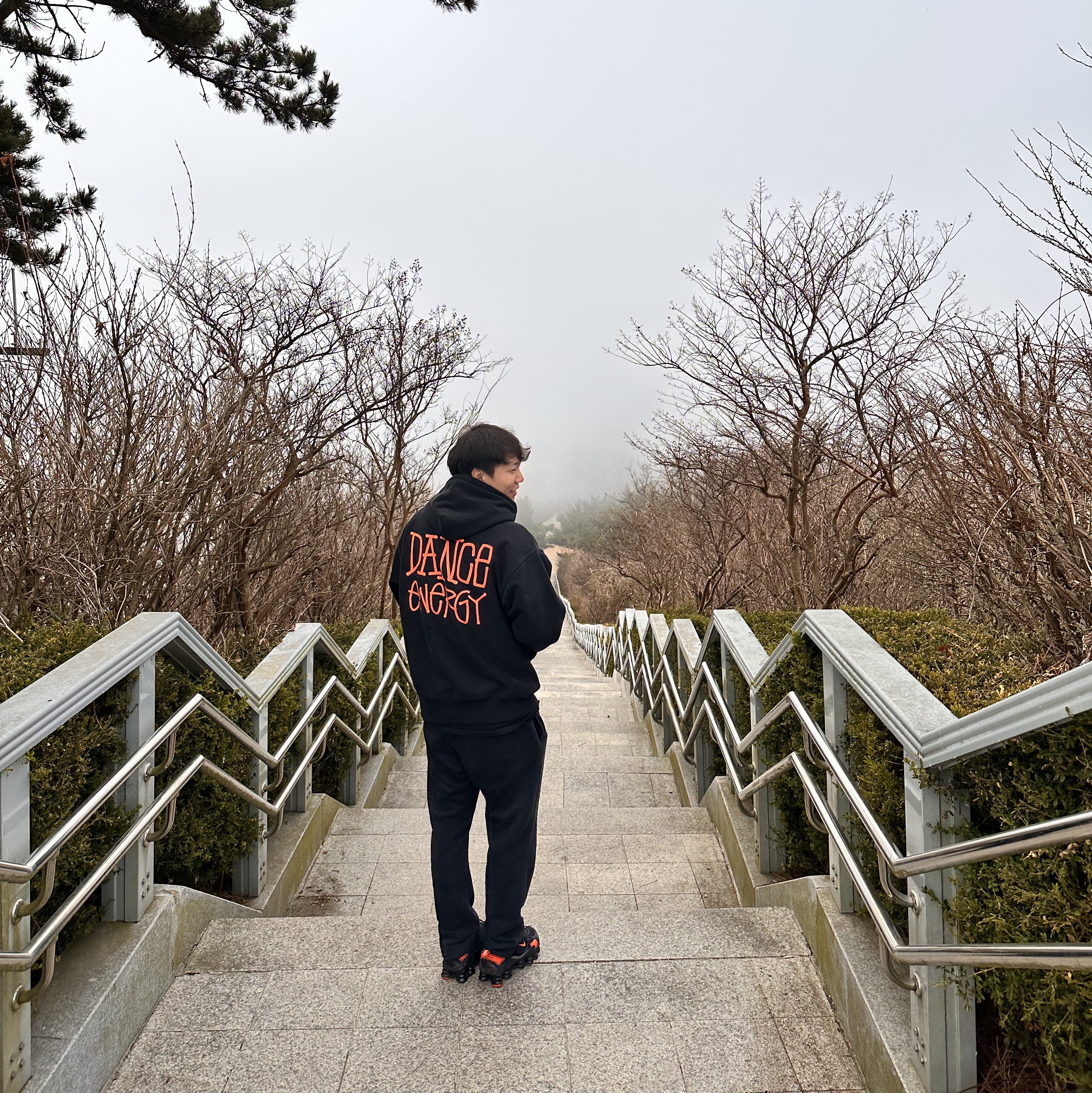 (W) Nike Shox TL Nova Black Orange, Stussy Dance Energy Hoodie Black 착용 스타일