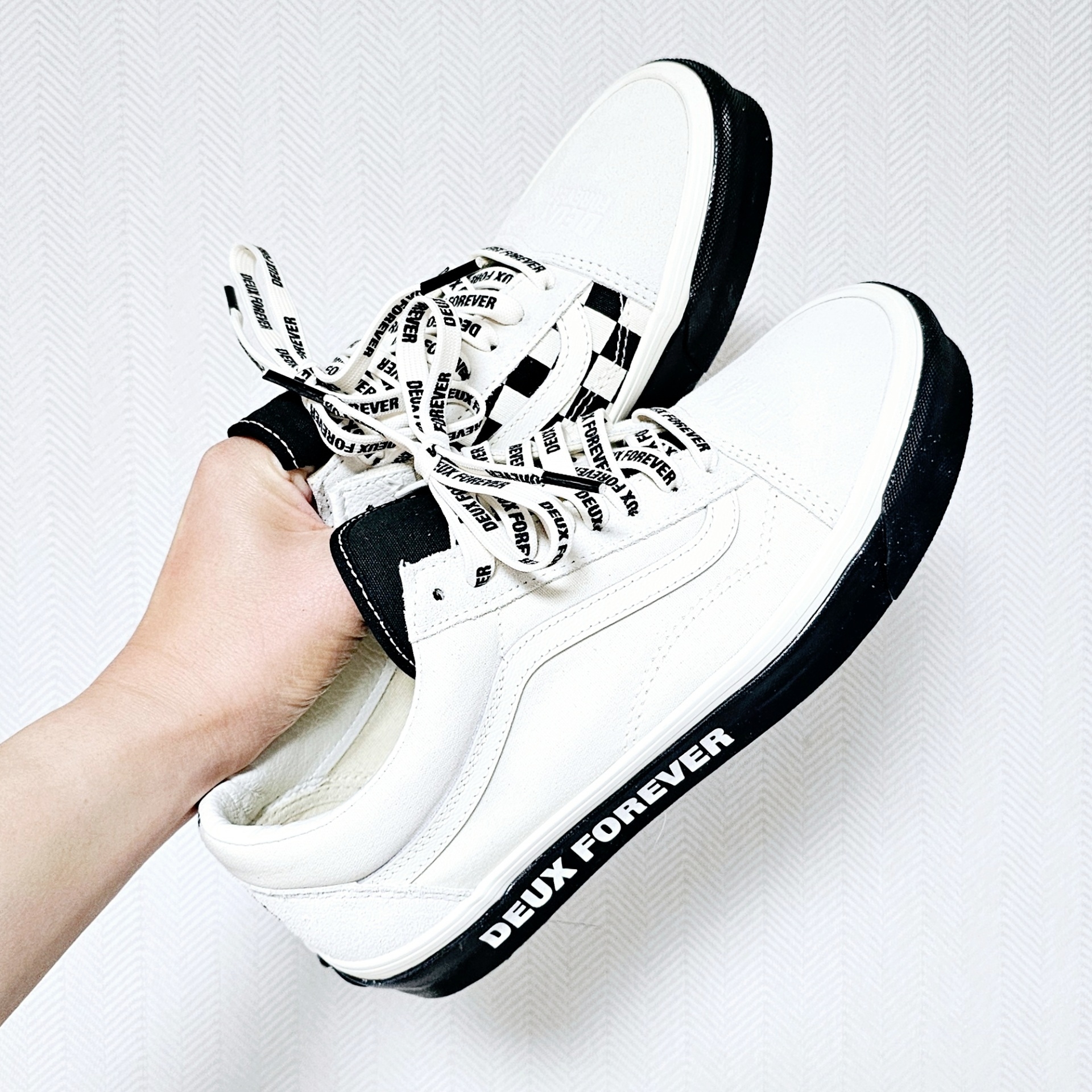 Vans x Deux Old Skool 36 DX Creamwhite 착용 스타일 - 4