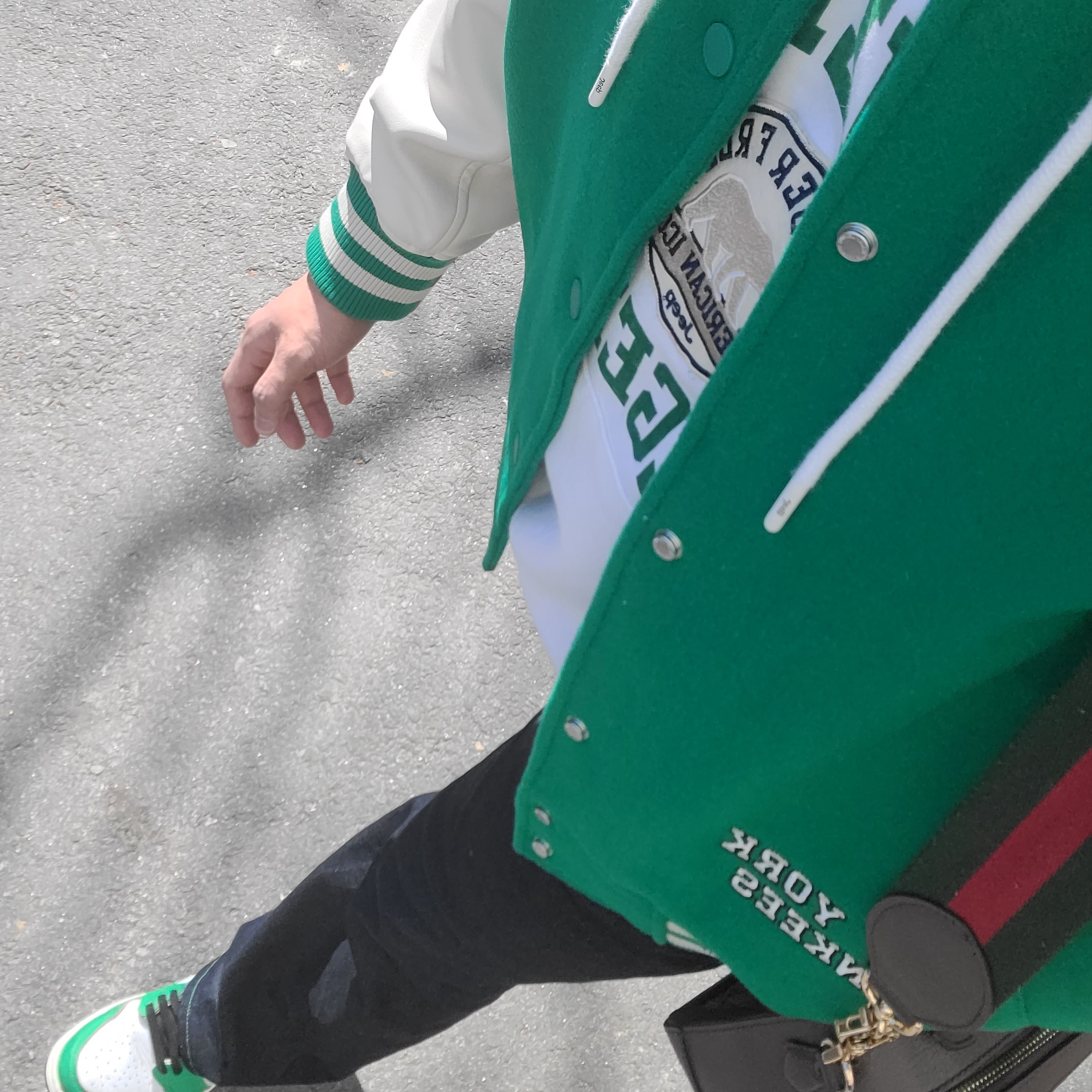 (W) Jordan 1 Retro High OG Lucky Green 착용 스타일