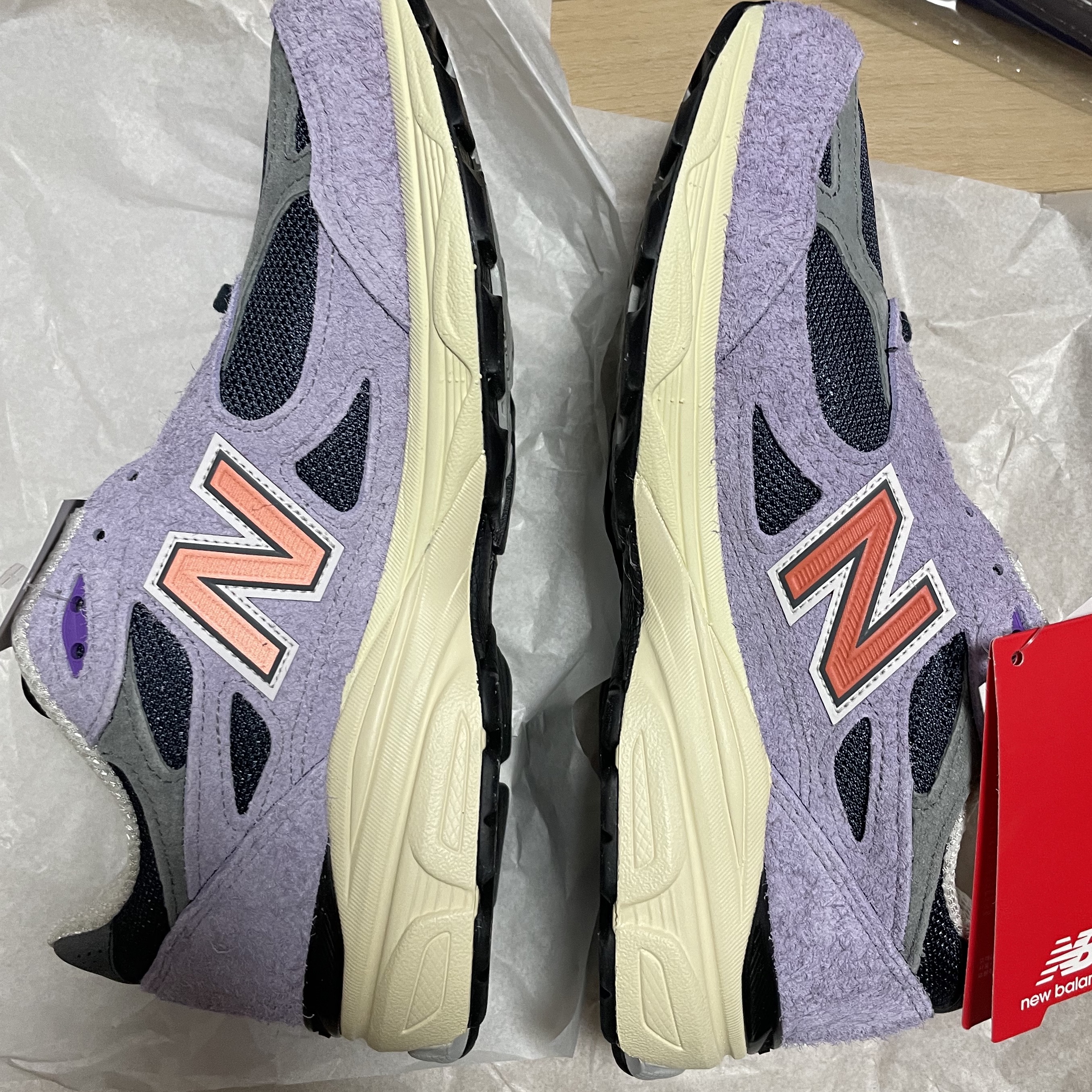New Balance 990v3 Made in USA Raw Amethyst 착용 스타일