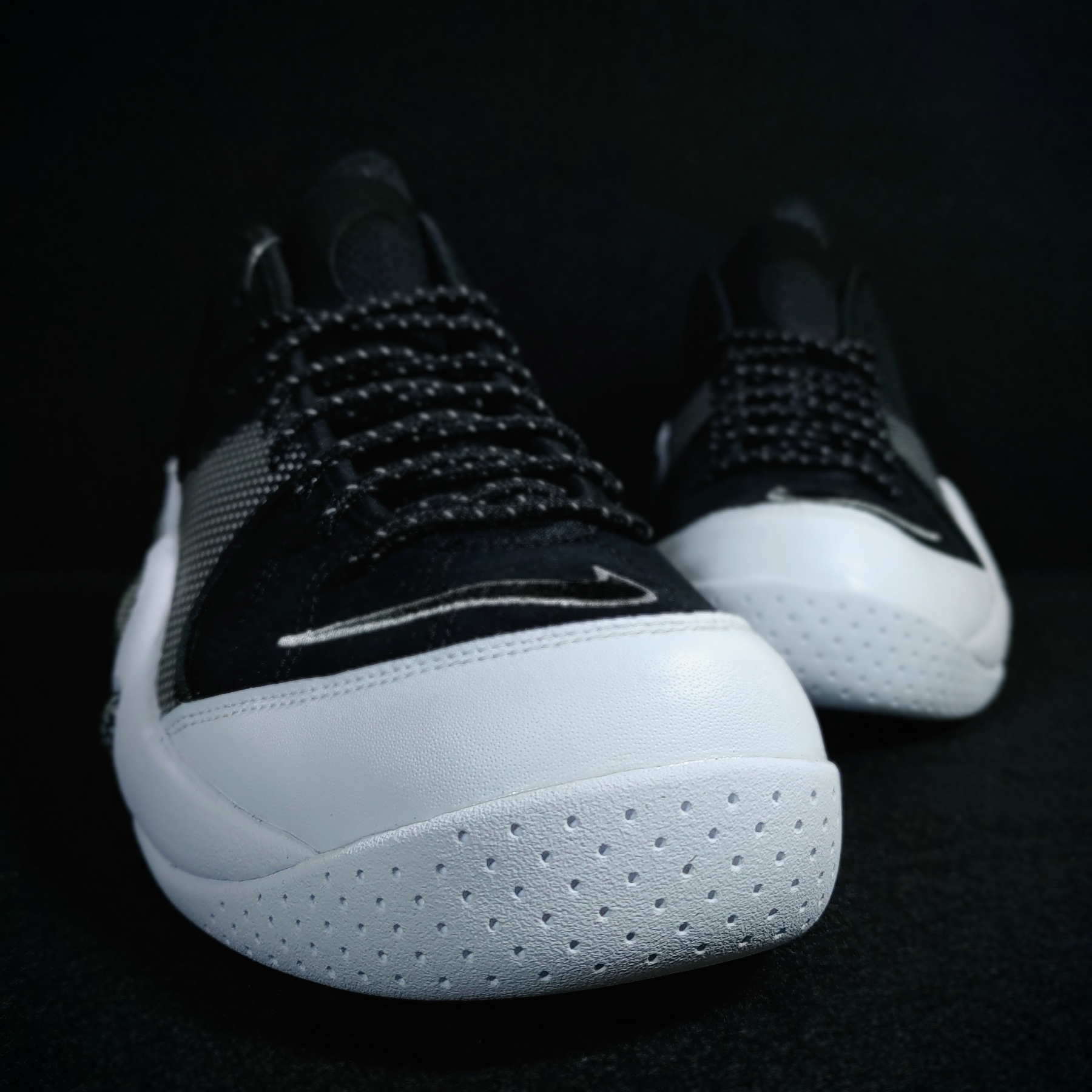 Nike Air Zoom Flight 95 Black Metallic 2022 착용 스타일 - 5