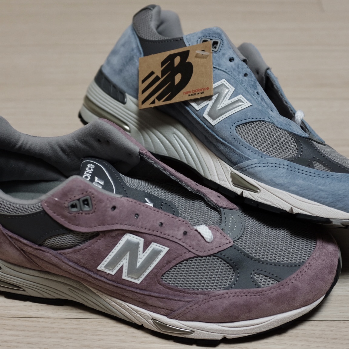 New Balance 991 Made in UK Dusty Blue, New Balance 991 Made in UK Pink Grey 착용 스타일 - 2