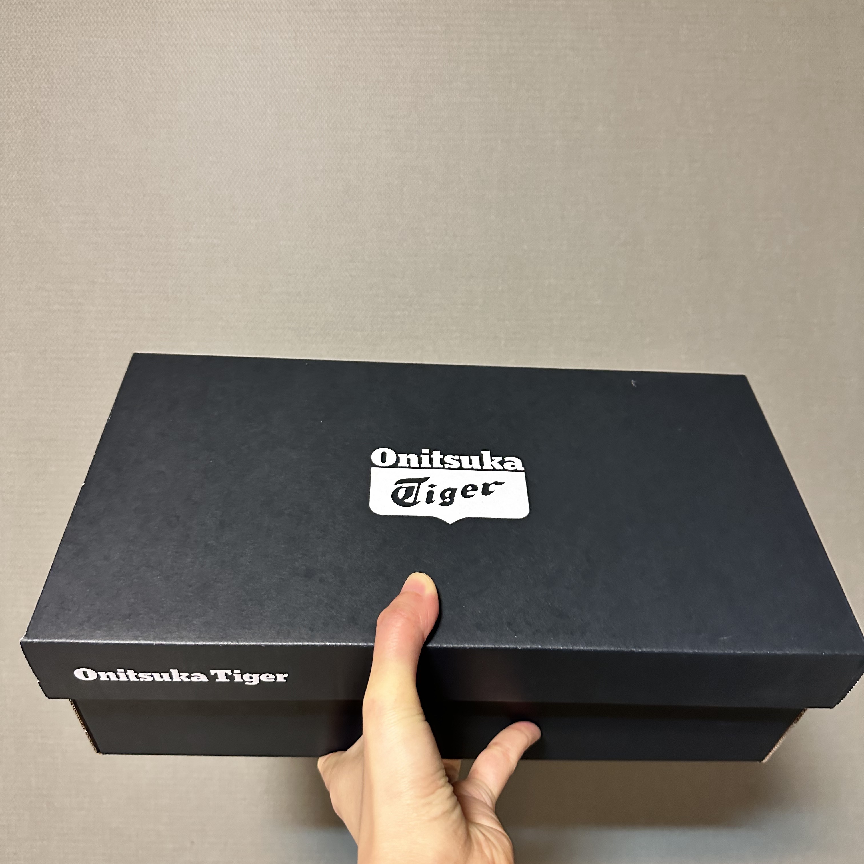 Onitsuka Tiger Mexico 66 Vintage White Black 착용 스타일 - 2
