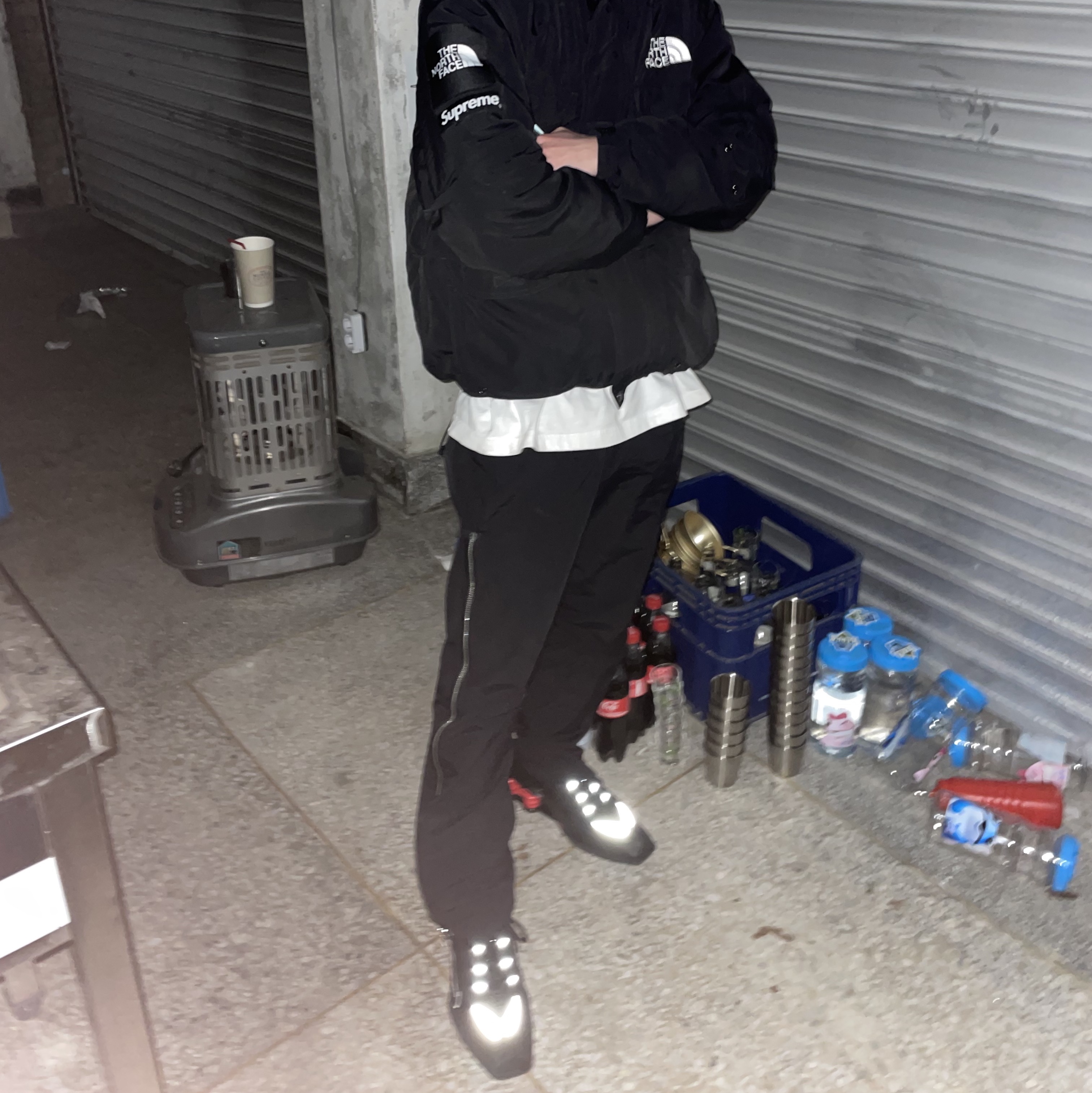 Supreme x The North Face Trekking Convertible Jacket Black - 22SS, Yeezy Gap Engineered By Balenciaga Flame Cap Black 착용 스타일 - 2