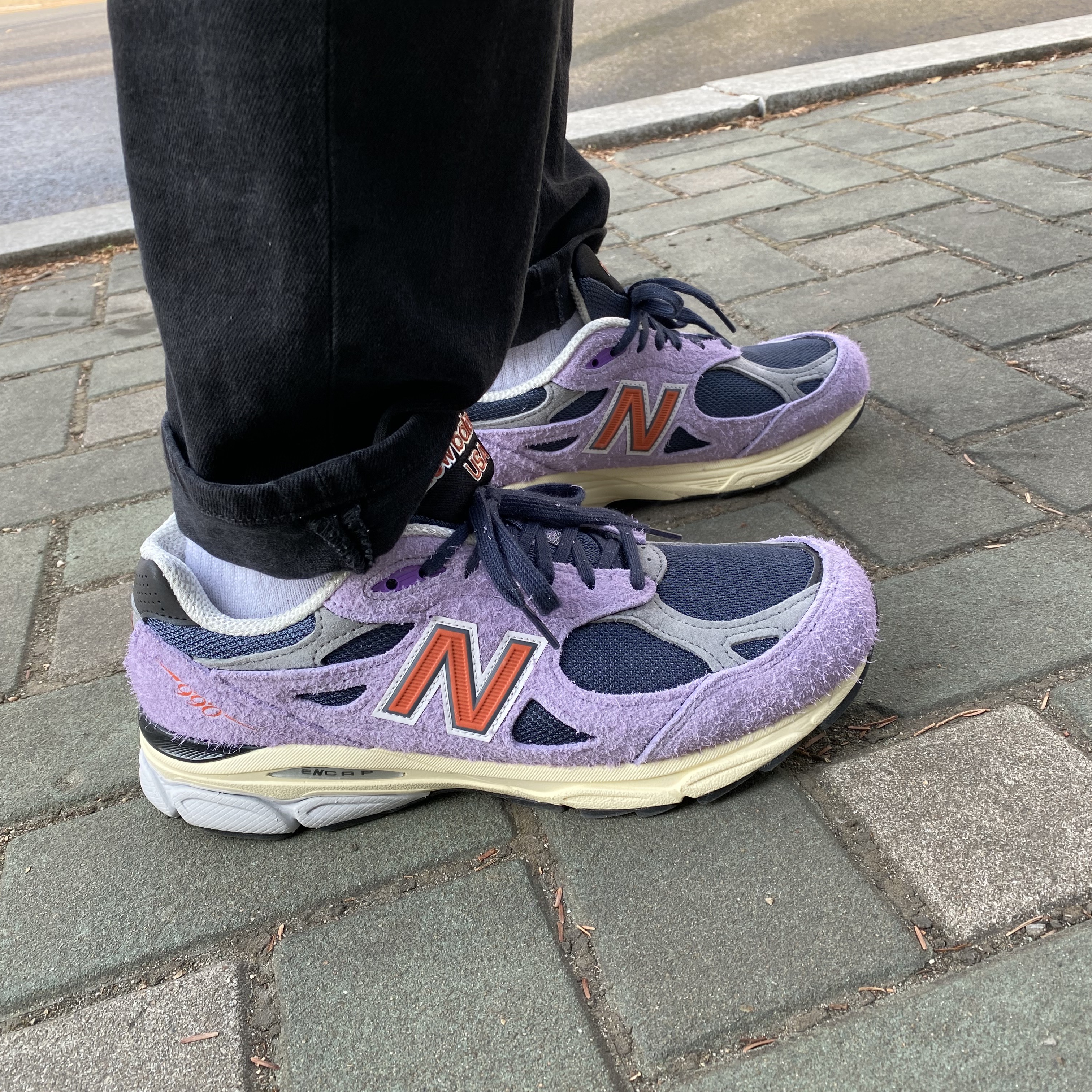 New Balance 990v3 Made in USA Raw Amethyst 착용 스타일