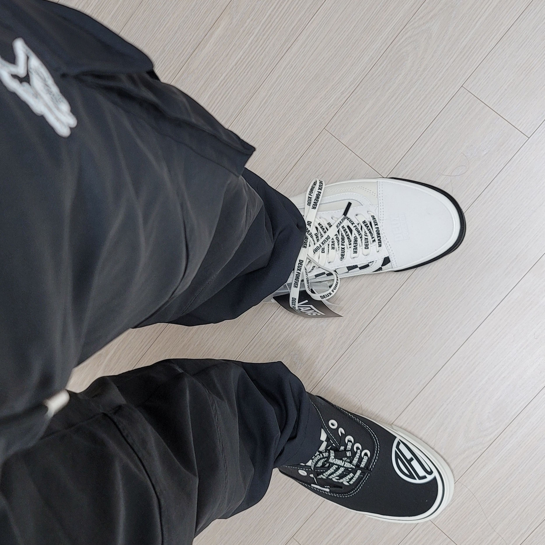 Vans x Deux Old Skool 36 DX Creamwhite 착용 스타일 - 5