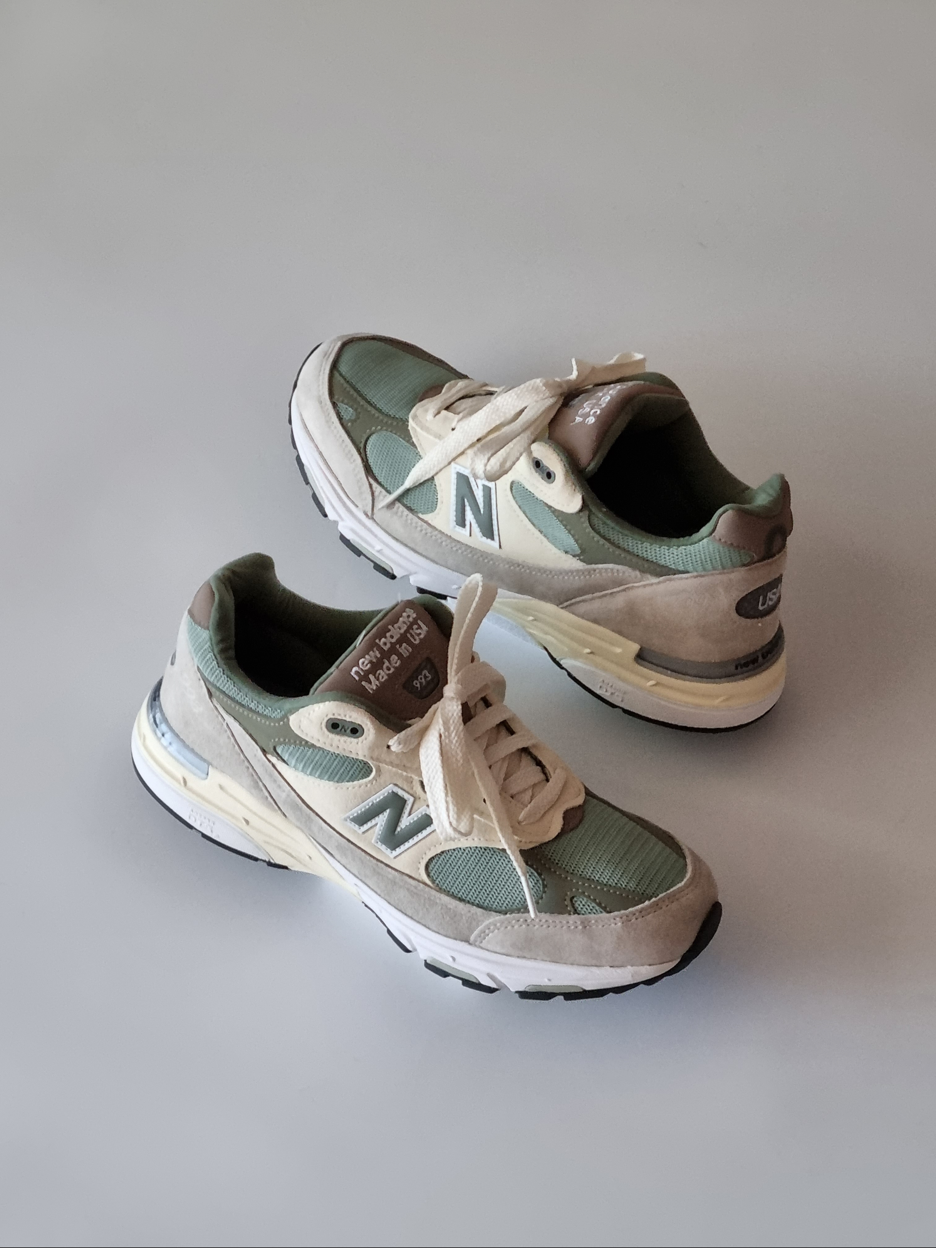 New Balance x Kith 993 Made in USA Peyote 착용 스타일