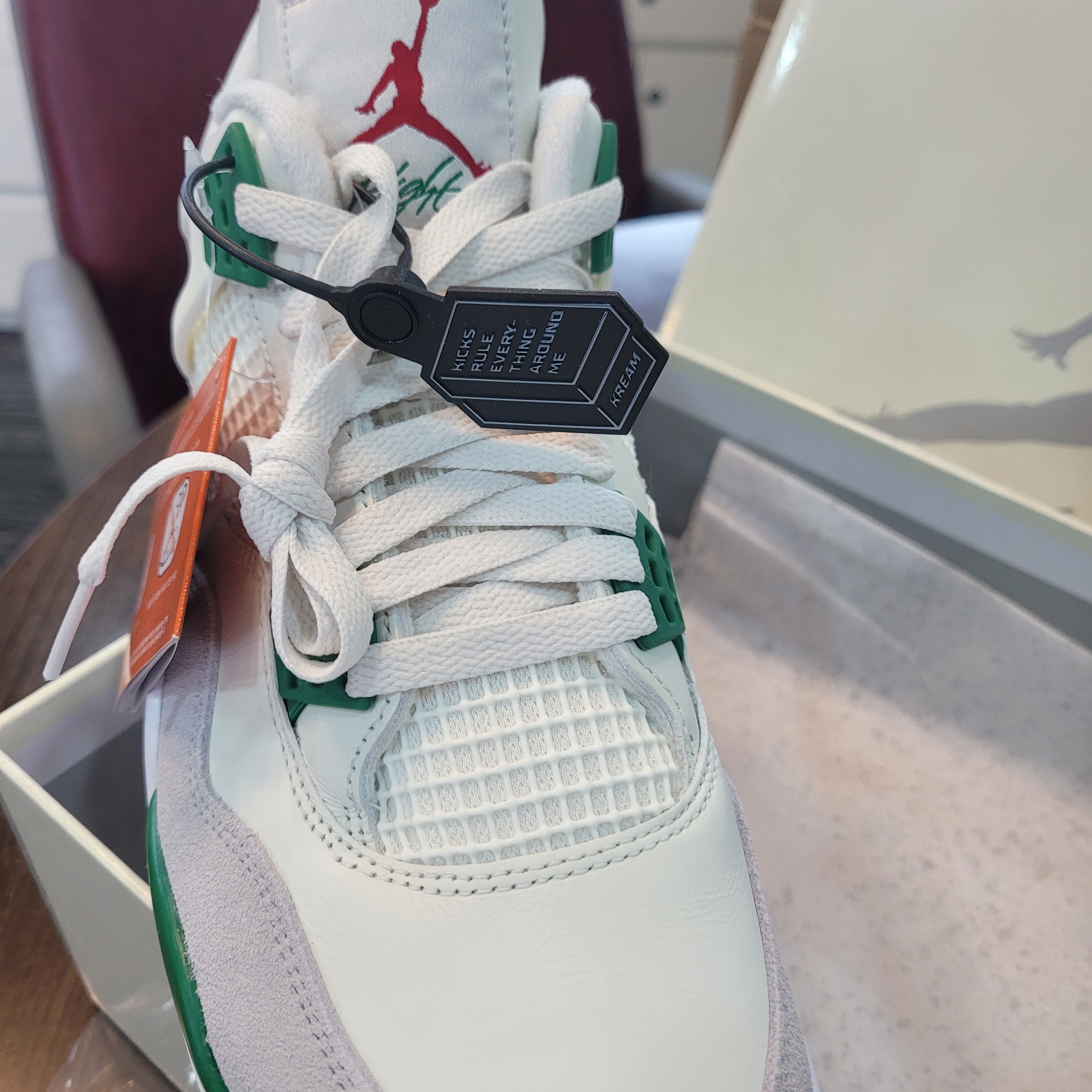 Jordan 4 x Nike SB Retro SP Pine Green 착용 스타일 - 3