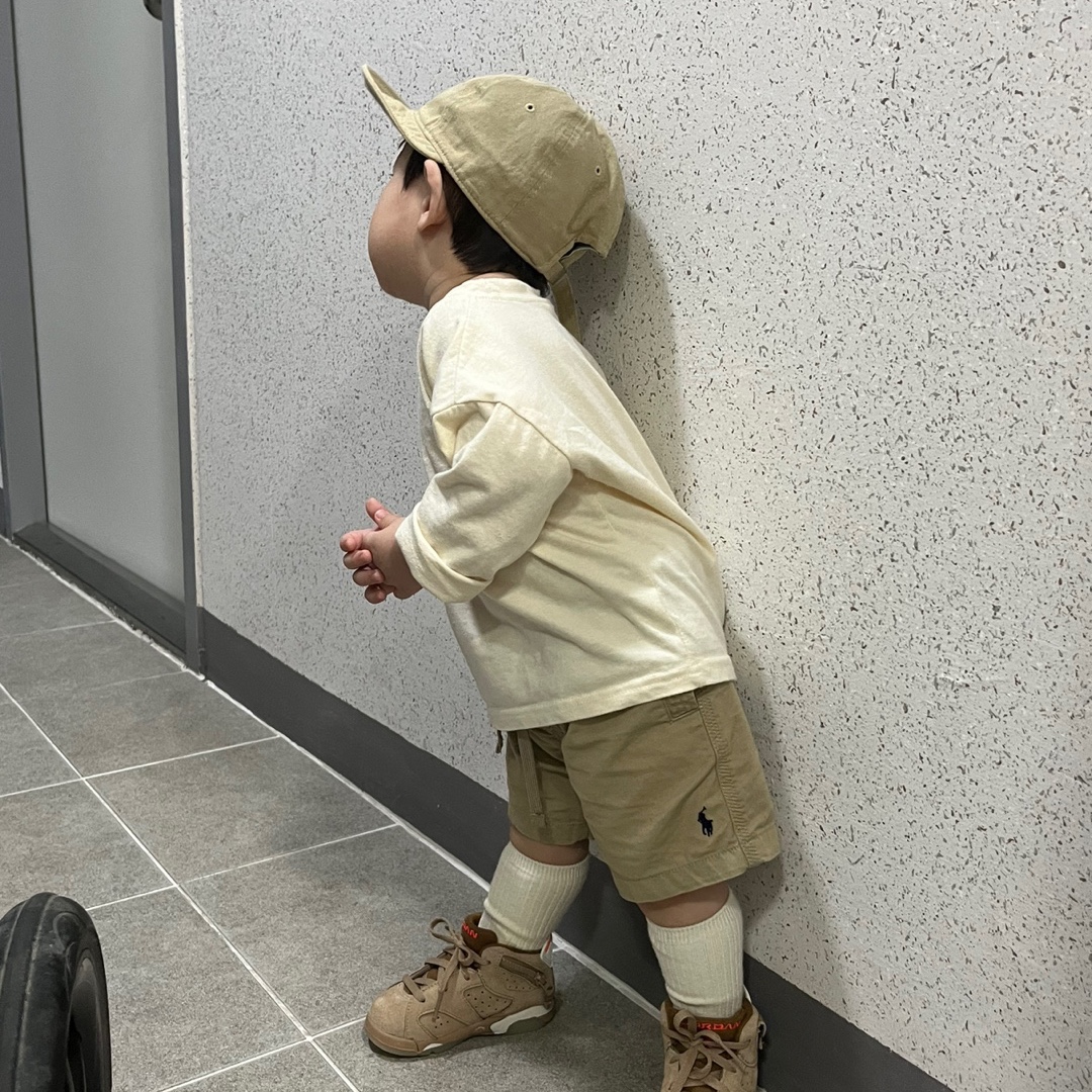 (TD) Jordan 6 x Travis Scott Retro SP British Khaki 착용 스타일 - 2