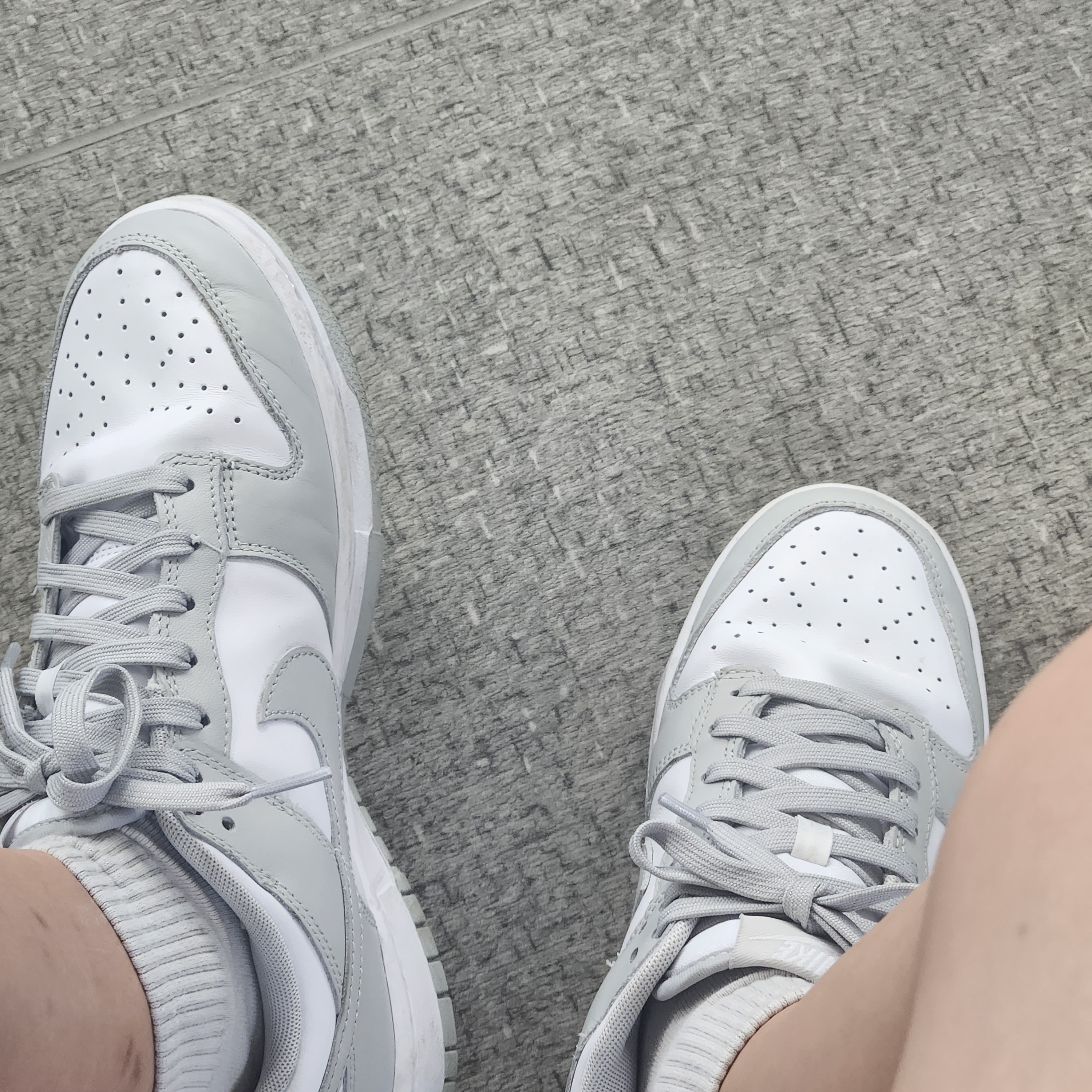 Nike Dunk Low Retro Grey Fog 착용 스타일