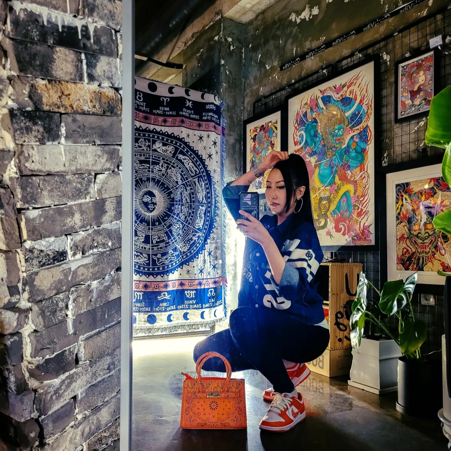 (W) Nike Dunk Low Essential Orange Paisley 착용 스타일