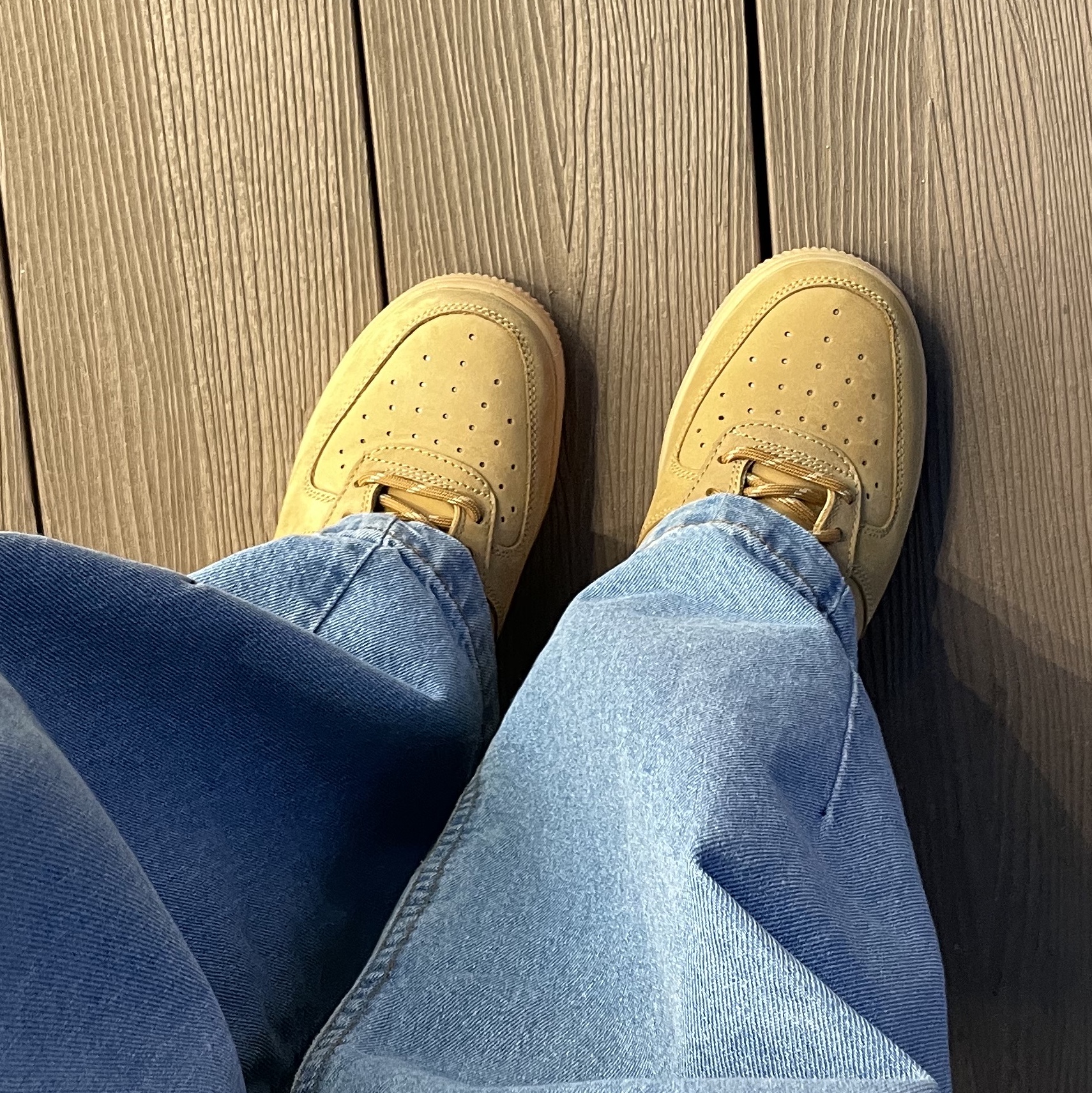 Nike Air Force 1 '07 WB Flax 착용 스타일