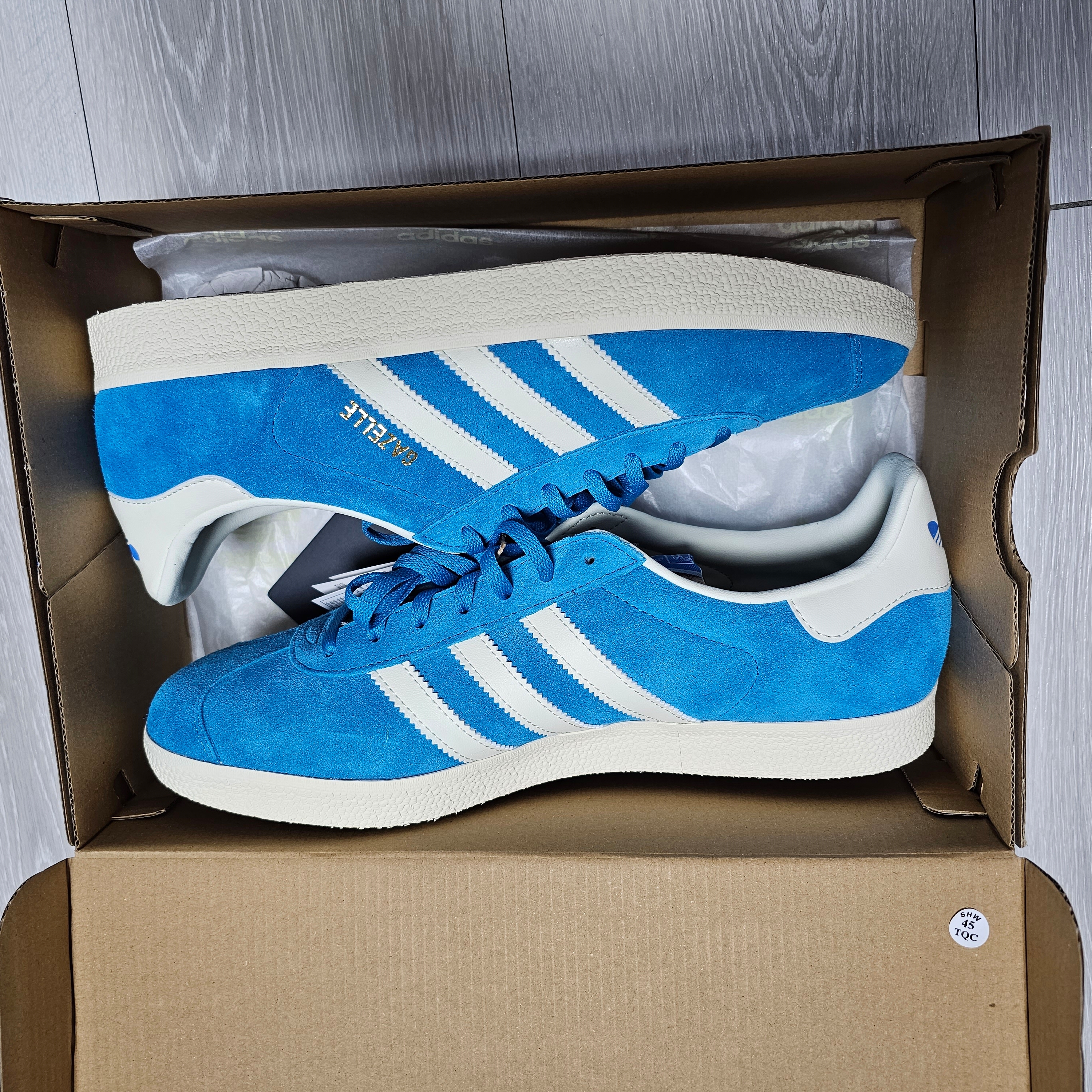 Adidas Gazelle Bold Aqua Off White 착용 스타일 - 1