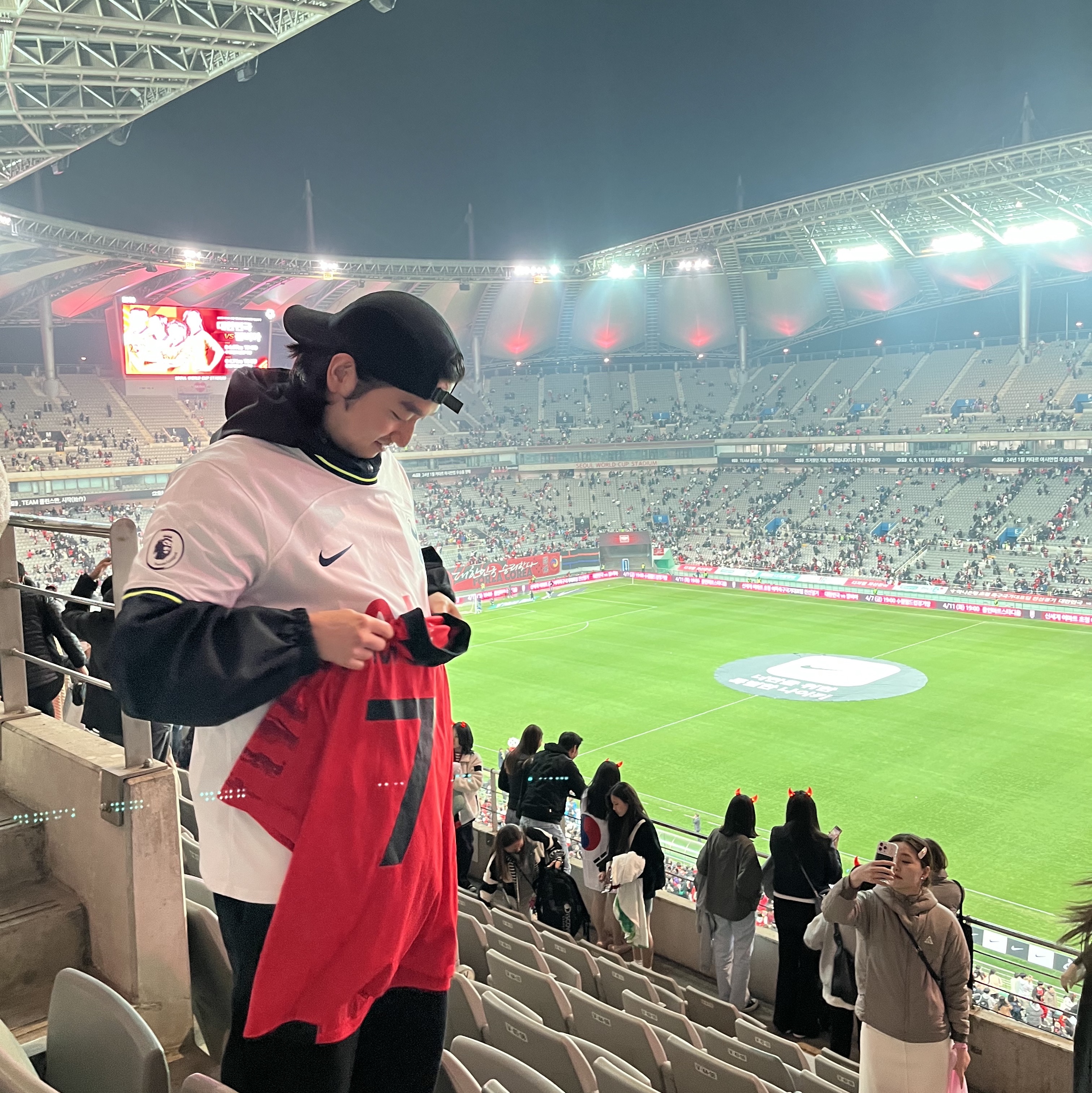 Supreme Polartec Camp Cap Black - 22FW, Nike Tottenham Hotspur 2022/23 Dri-Fit Stadium Home Jersey White (Non Marking Ver.) 착용 스타일