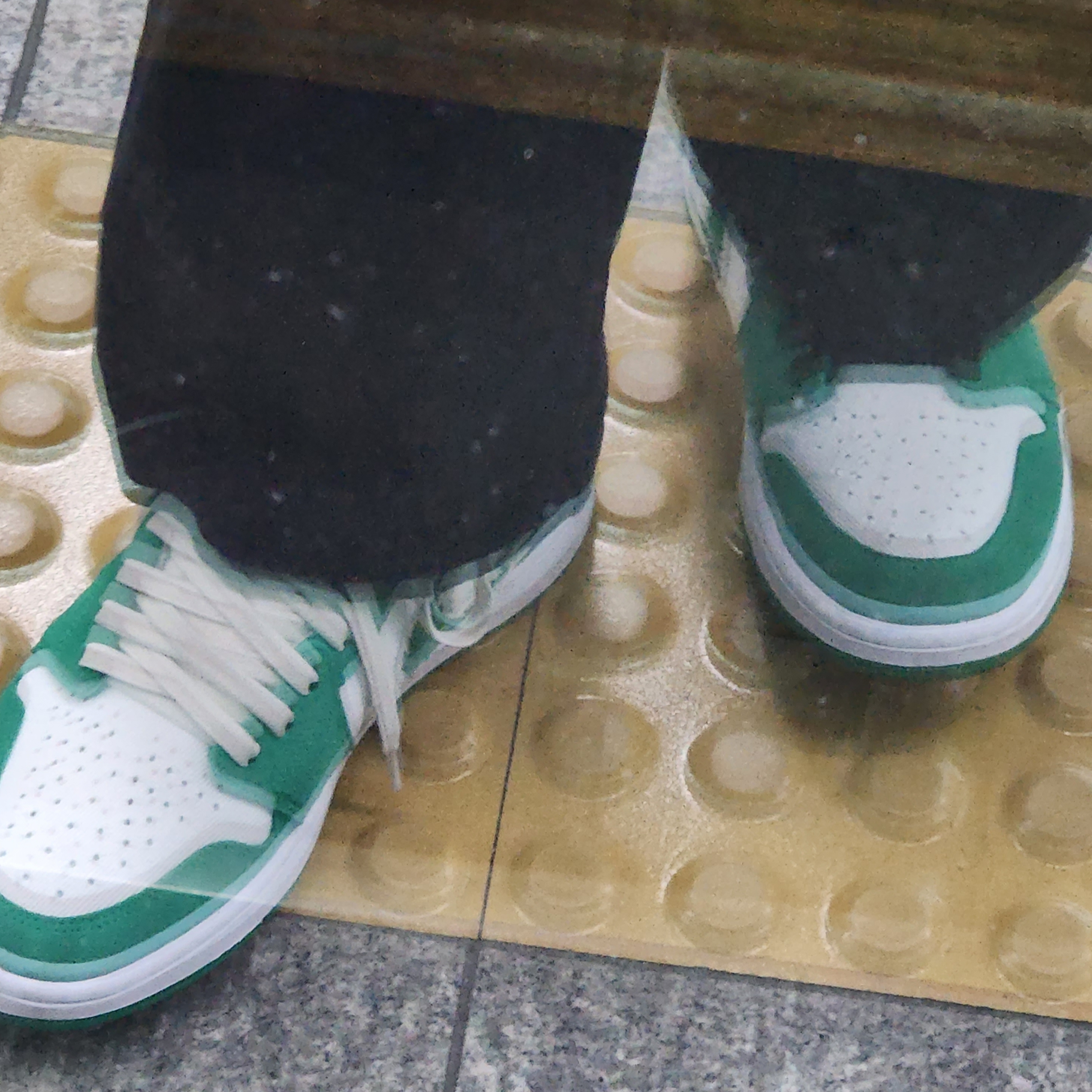 Jordan 1 Zoom Air CMFT Stadium Green 착용 스타일 - 2