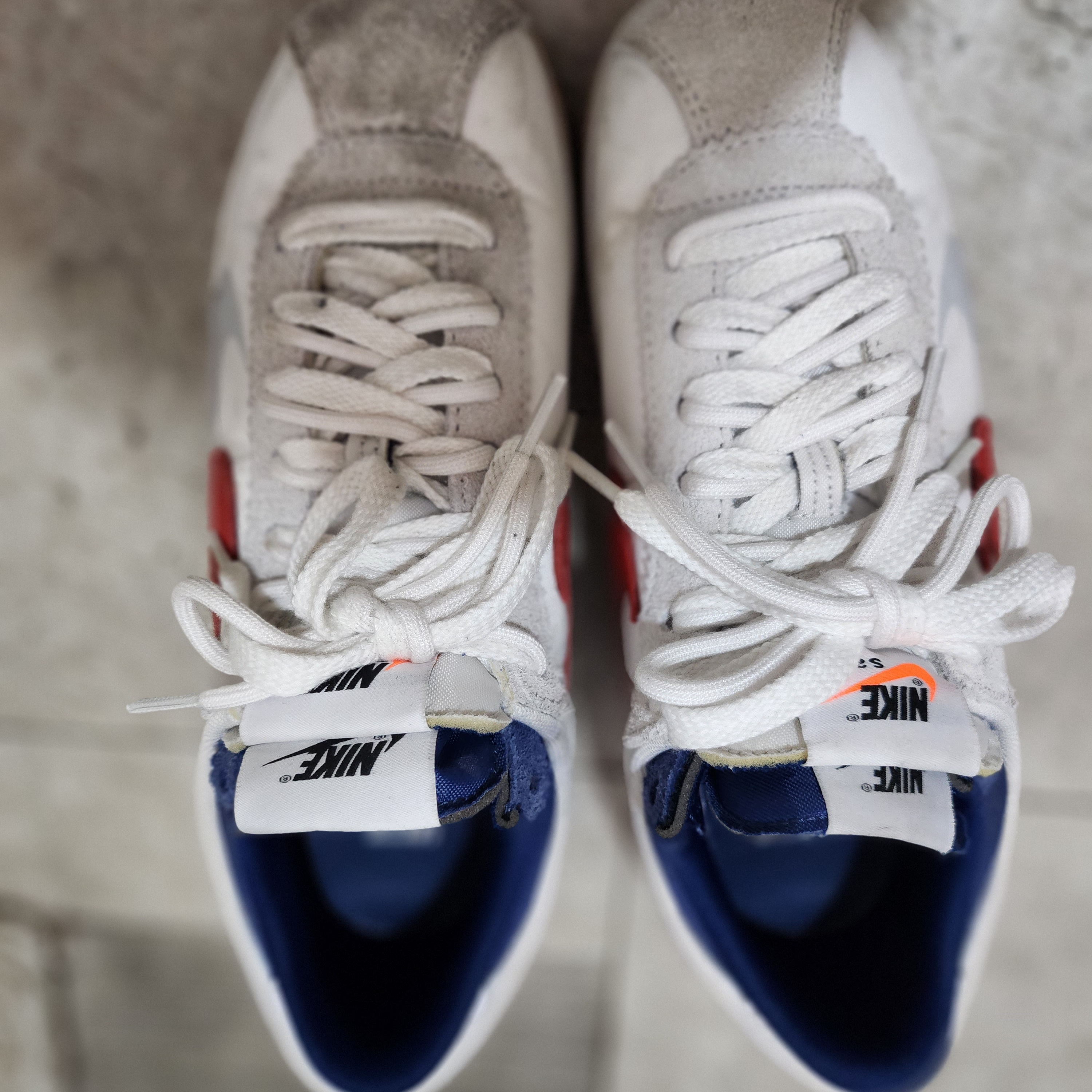 Nike x Sacai Zoom Cortez SP White and University Red 착용 스타일
