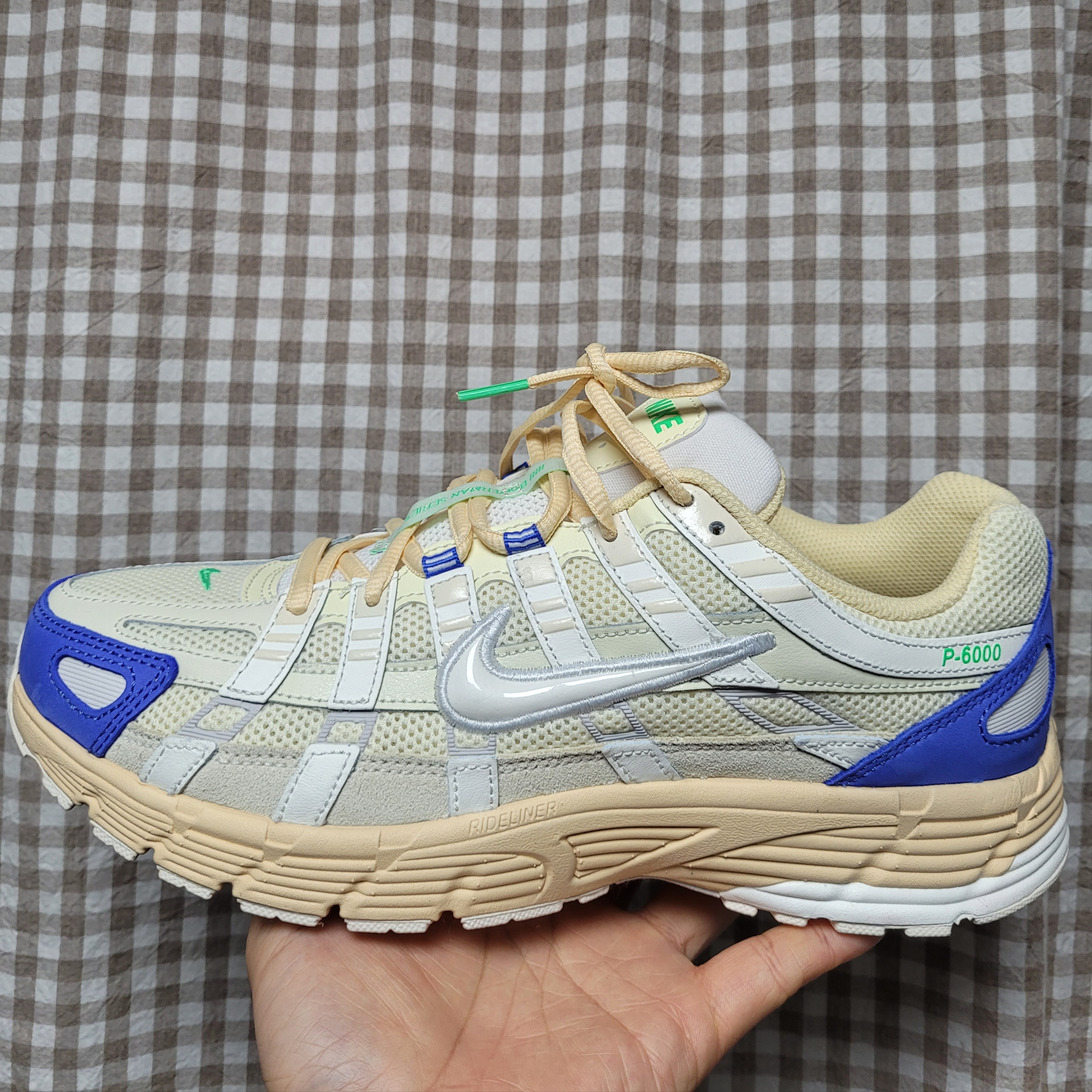 Nike P-6000 Coconut Milk Medium Blue 착용 스타일 - 1