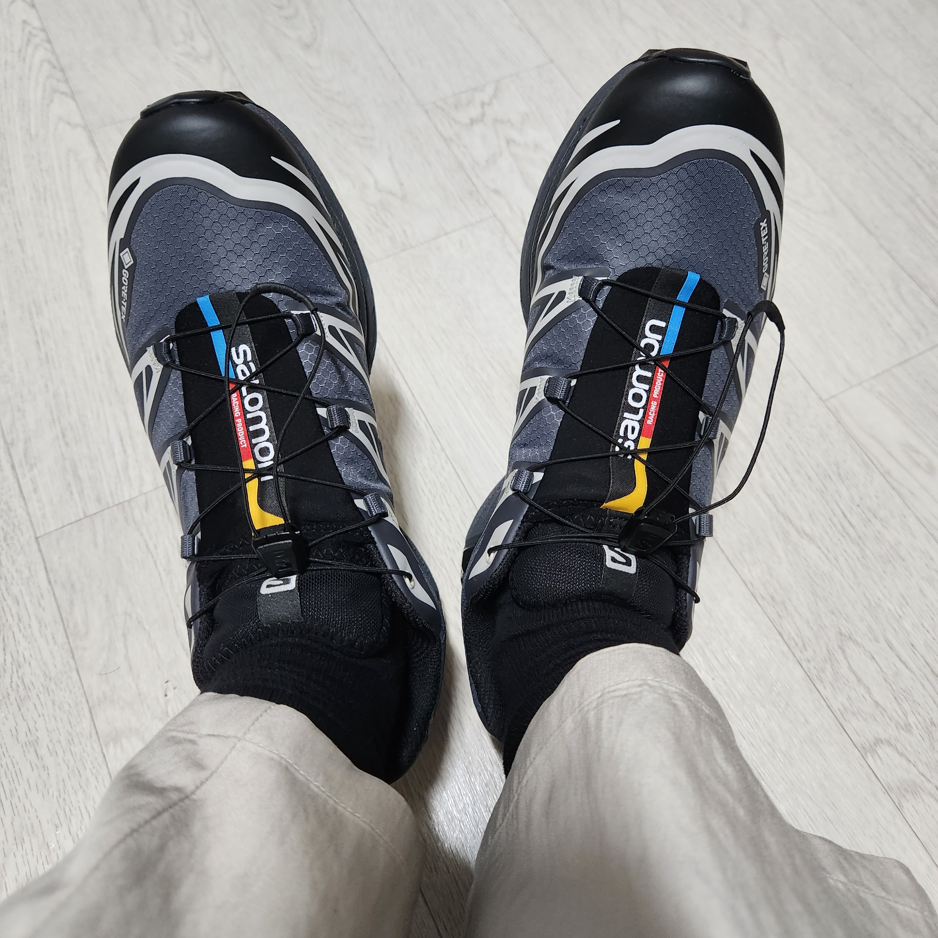 Salomon XT-6 Gore-Tex Black Ebony 착용 스타일