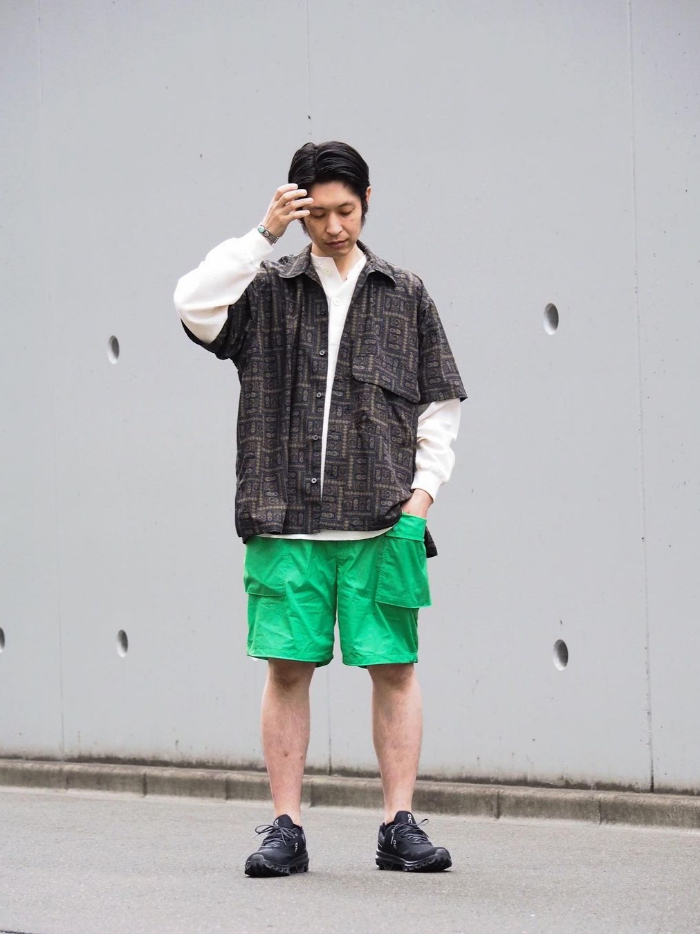 On Running Cloud Vista Waterproof Eclipse Black 착용 스타일 - 2