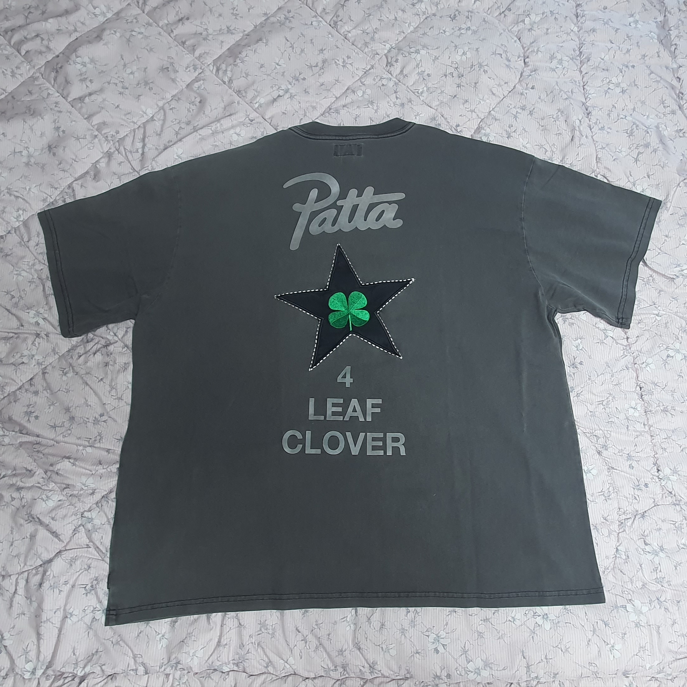Converse x Patta Four Leaf Clover Short Sleeve T-Shirt Black, Palace M-Zone Mutant Ripper T-Shirt Black - 21SS 착용 스타일 - 1