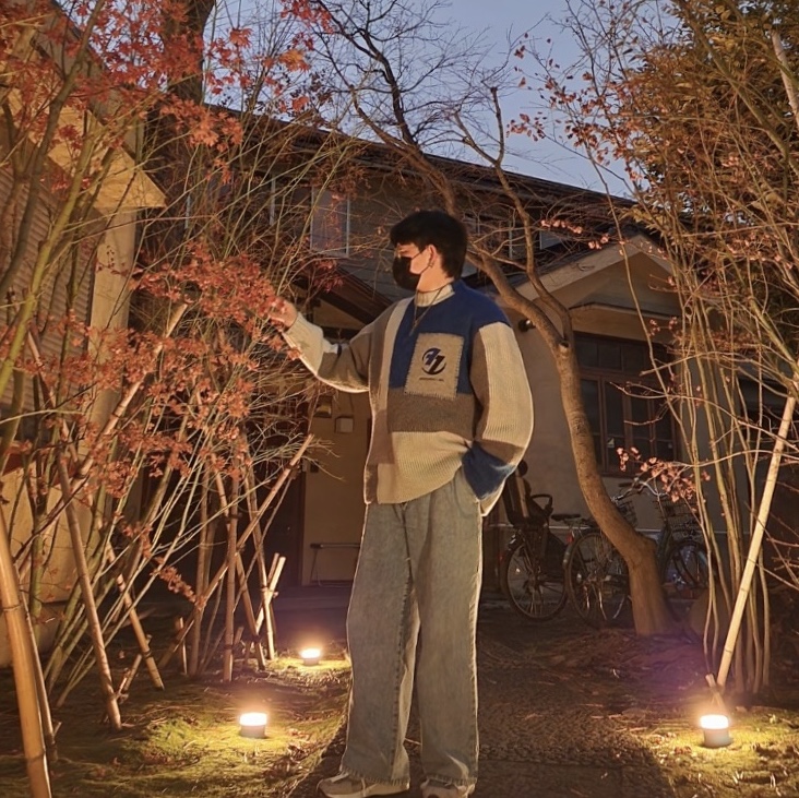 Zara x Ader Error Patchwork Oversize Knit Sweater Multicolor, New Balance 992 Made in USA Grey - D Standard 착용 스타일