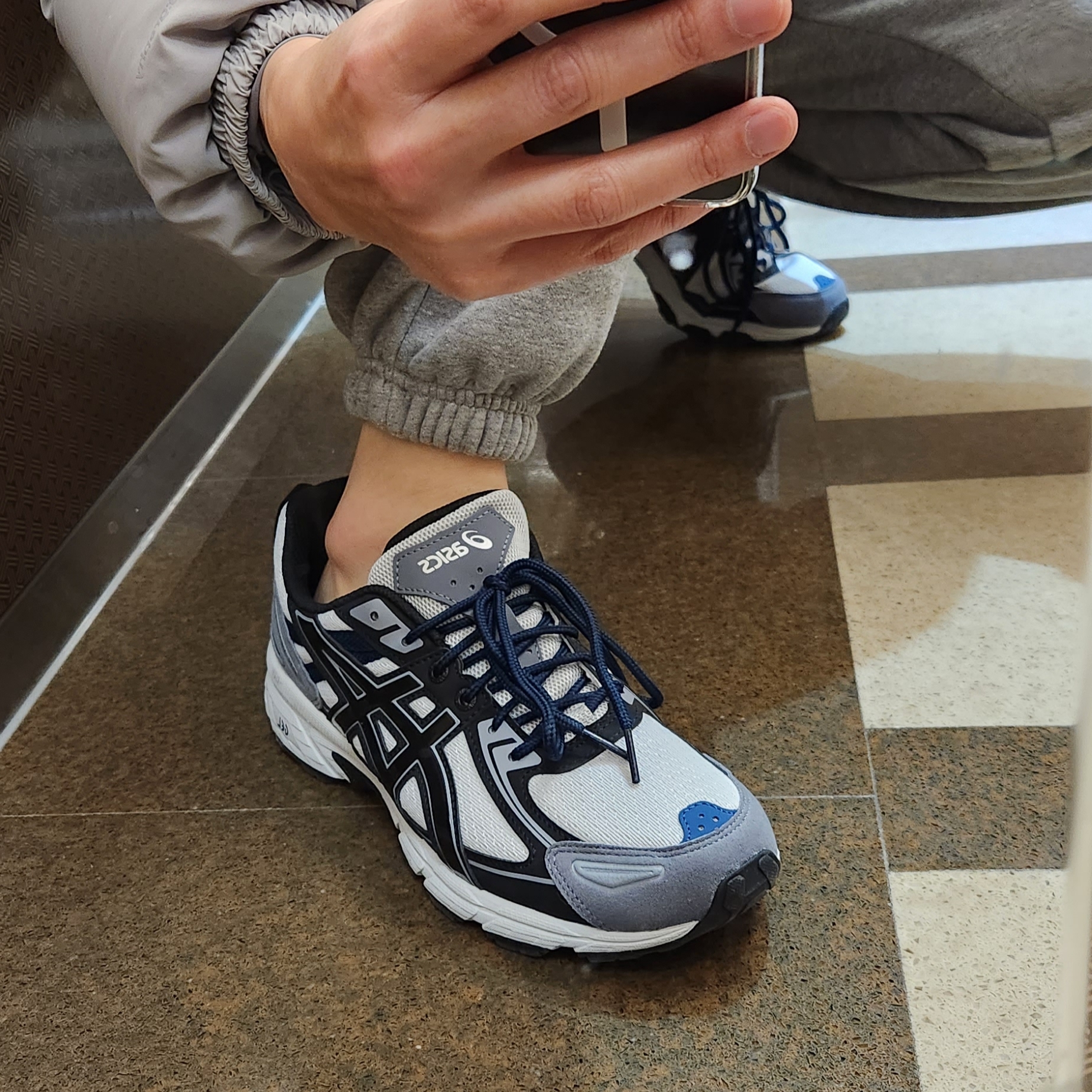 Asics Gel-Venture 6 SPS Glacier Grey 착용 스타일 - 2