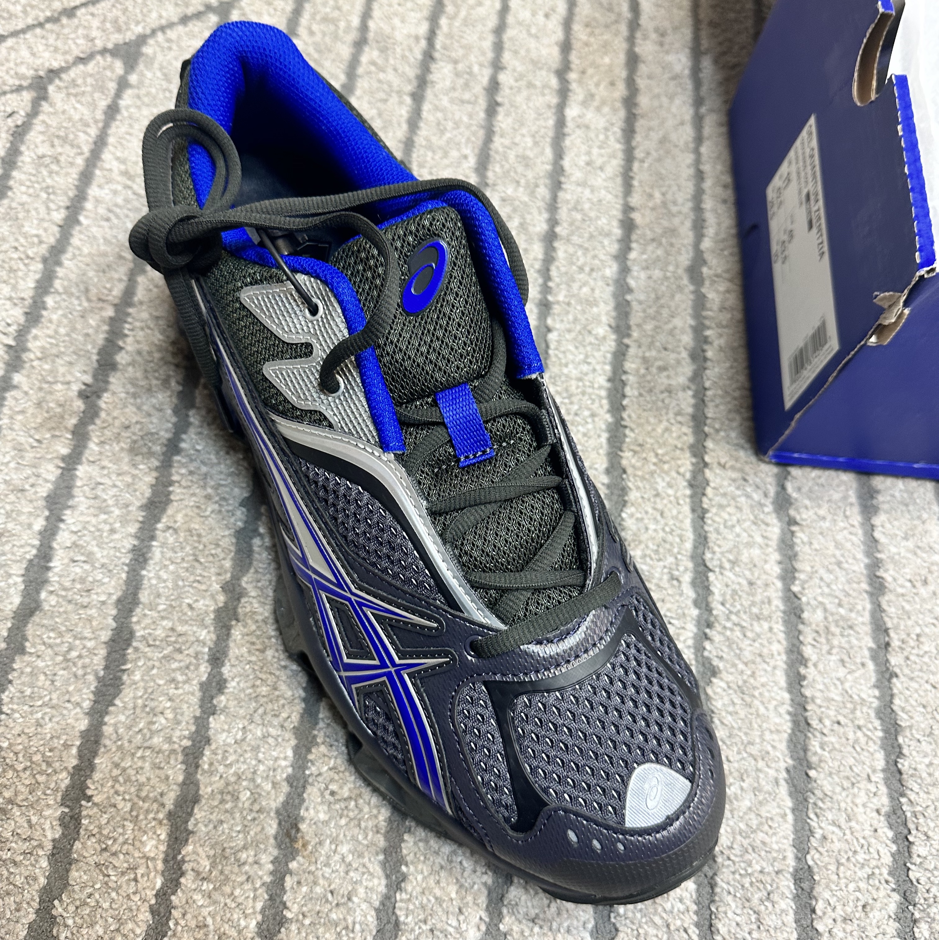 Asics x Kiko Kostadinov Gel-Quantum Zientzia Dark Grey 착용 스타일