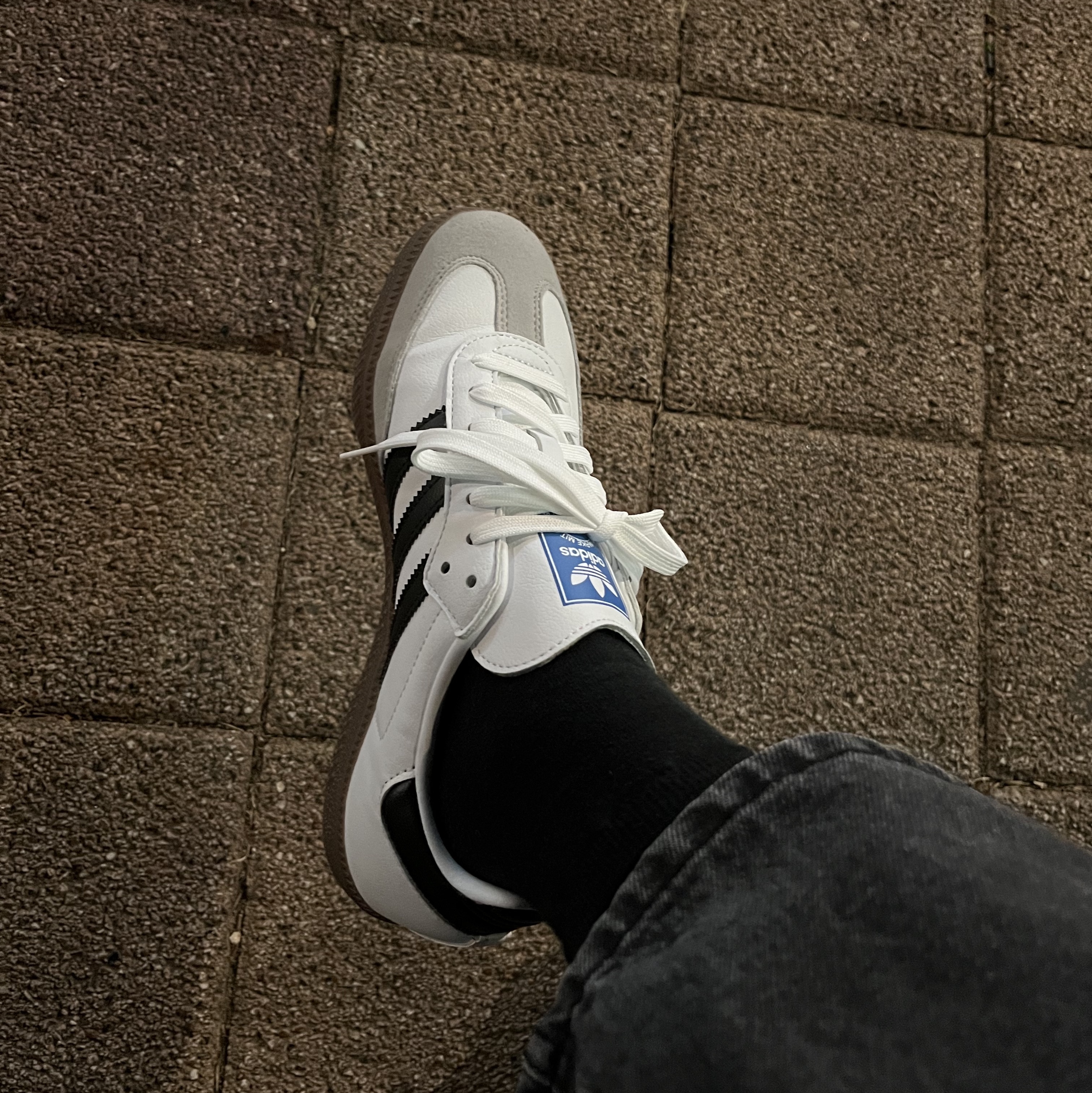 Adidas Samba Vegan White Black 착용 스타일