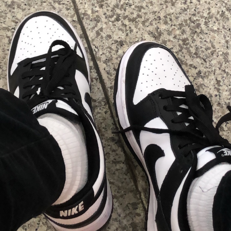 Nike Dunk Low Retro Black 착용 스타일
