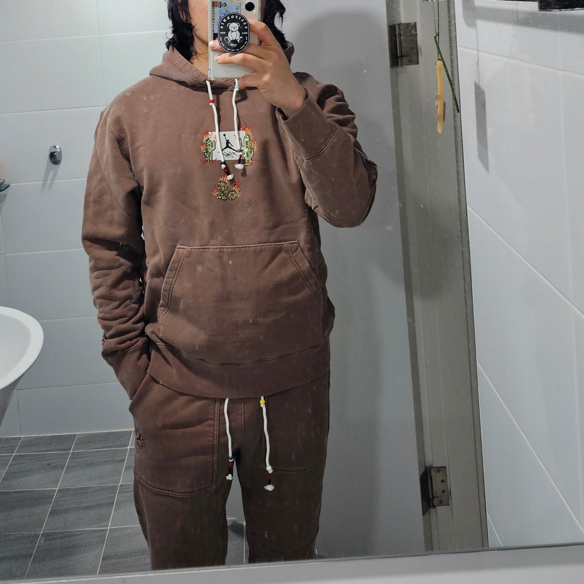 Jordan x Travis Scott Hoodie Antique Brown - Asia 착용 스타일